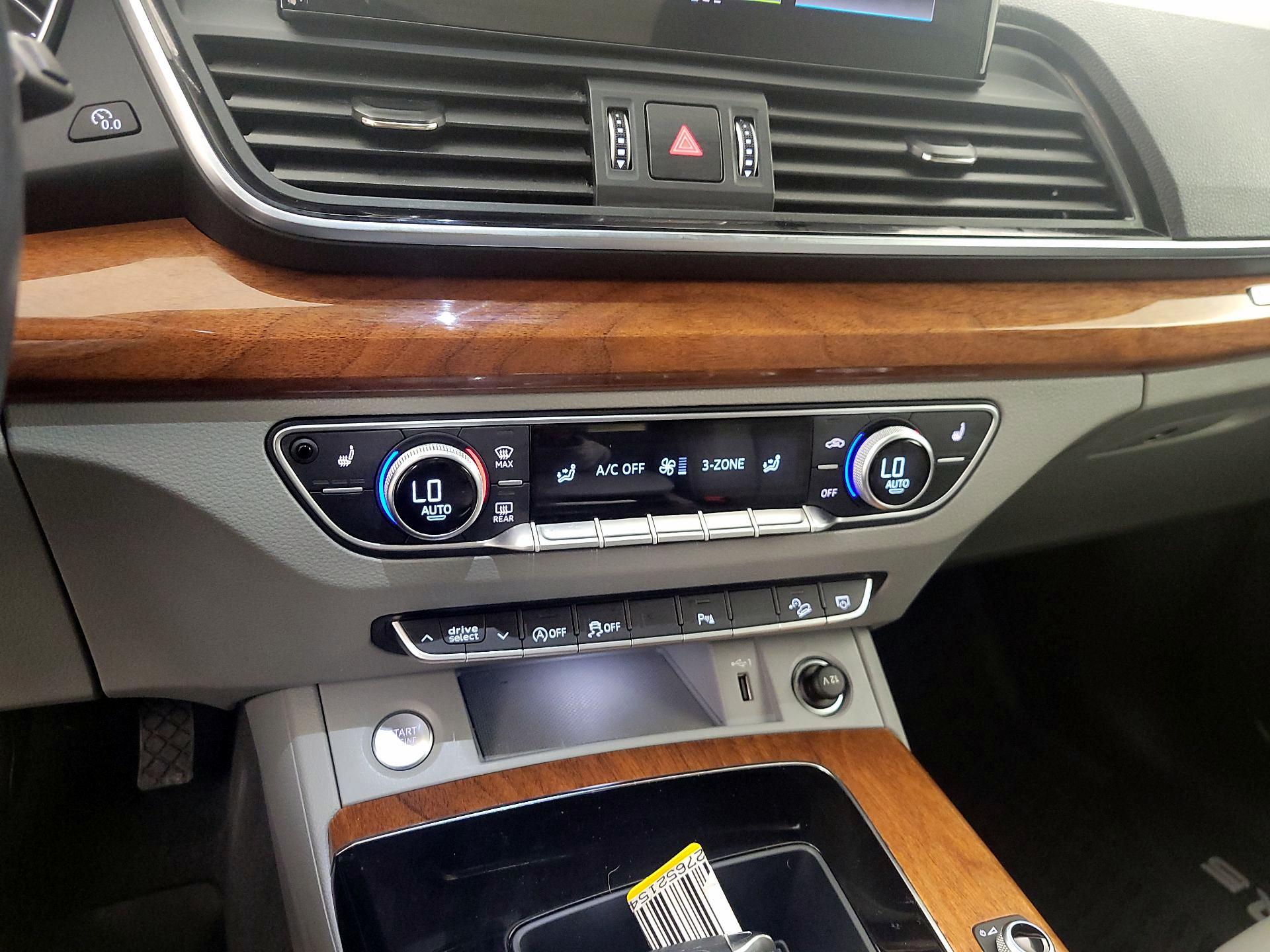 Thumbnail: 2022 Audi Q5 - 16
