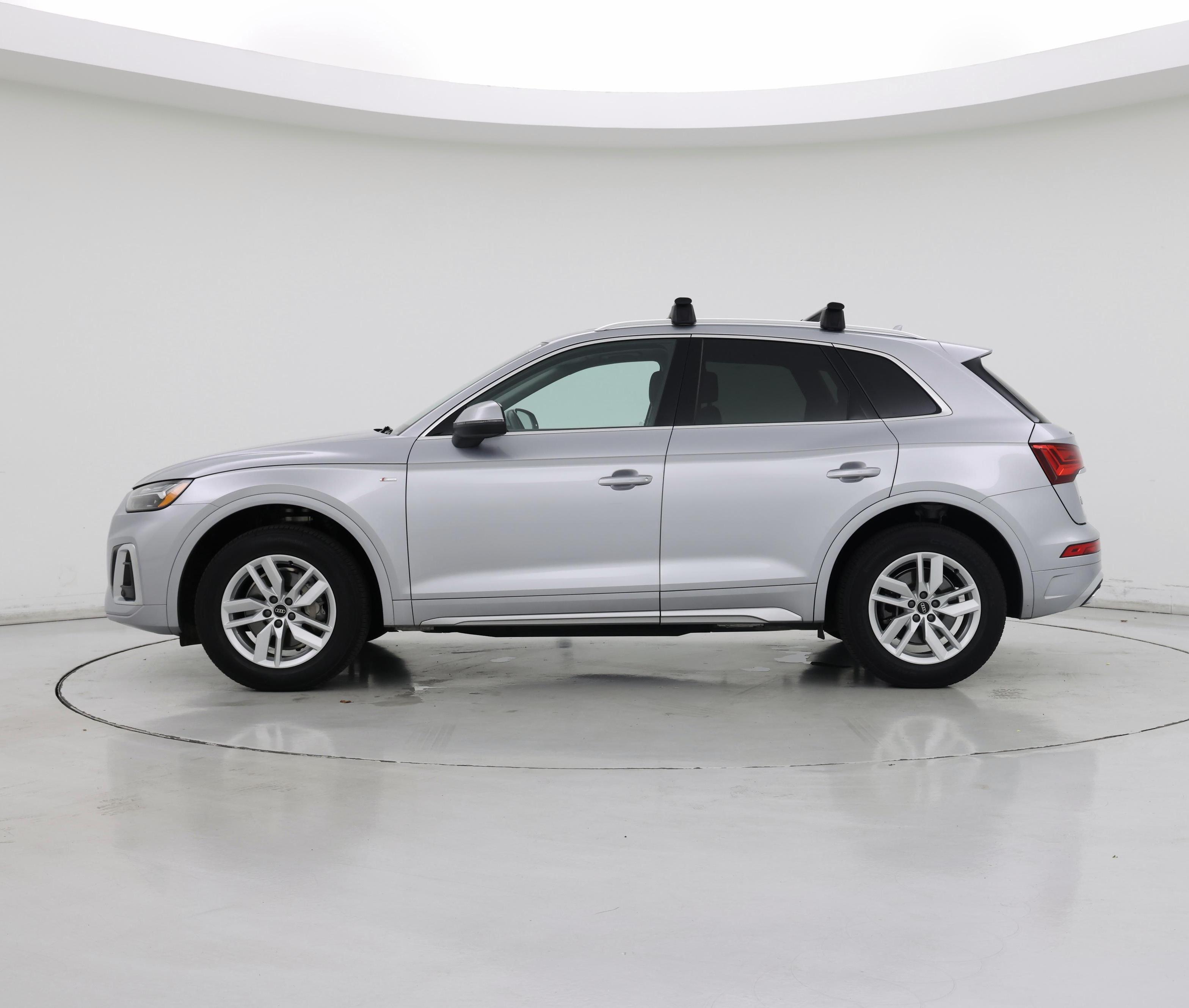 Thumbnail: 2022 Audi Q5 - 3