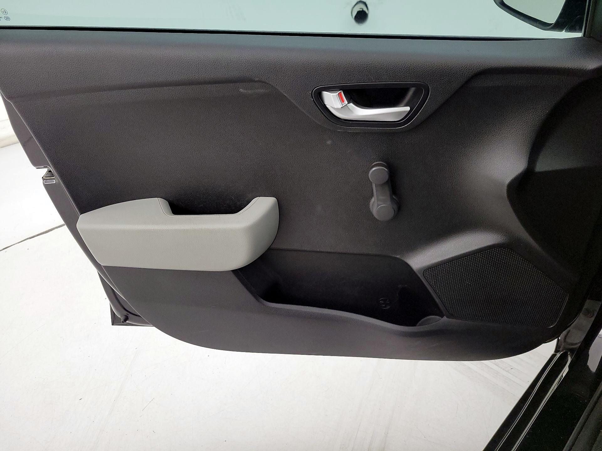 Thumbnail: 2018 Kia Rio - 12