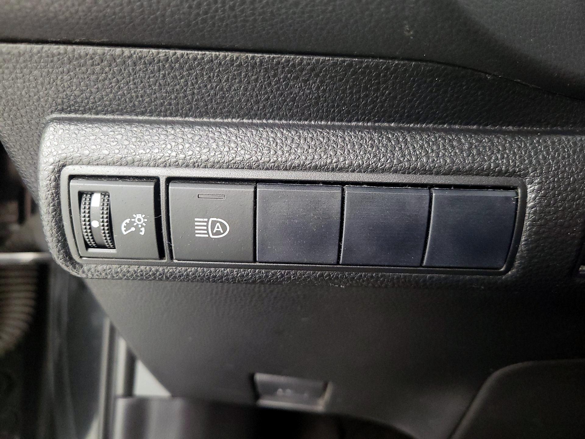 Thumbnail: 2020 Toyota Corolla - 13