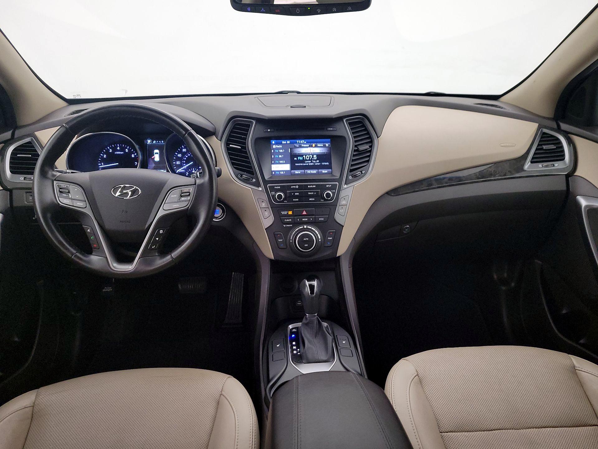 Thumbnail: 2017 Hyundai Santa Fe - 9