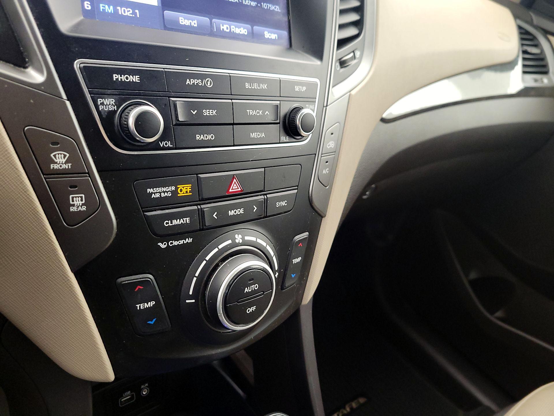 Thumbnail: 2017 Hyundai Santa Fe - 15