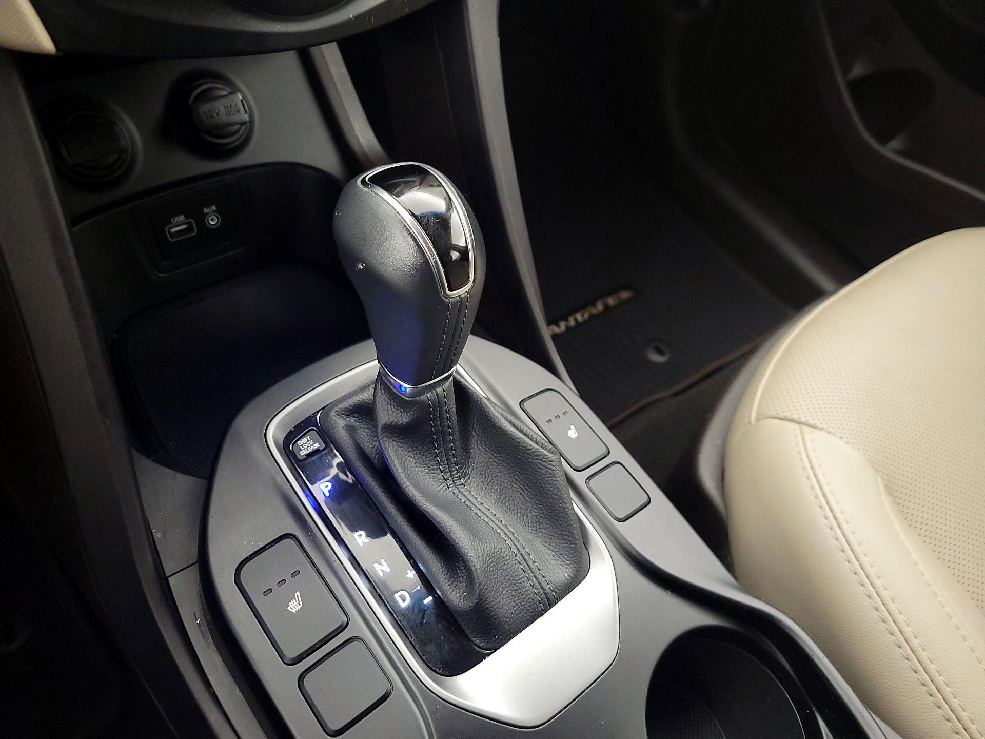 Thumbnail: 2017 Hyundai Santa Fe - 16