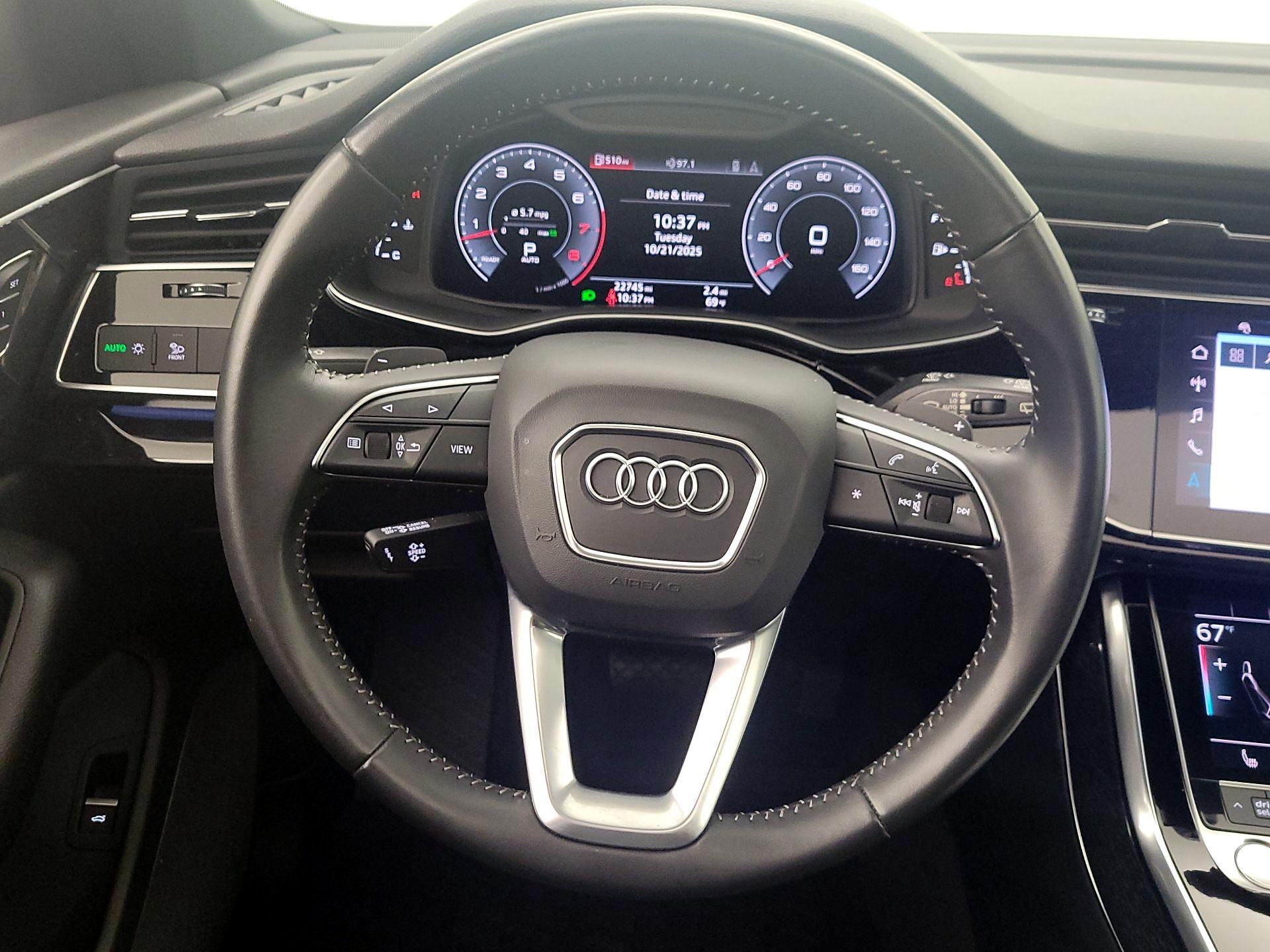 Thumbnail: 2019 Audi Q8 - 10