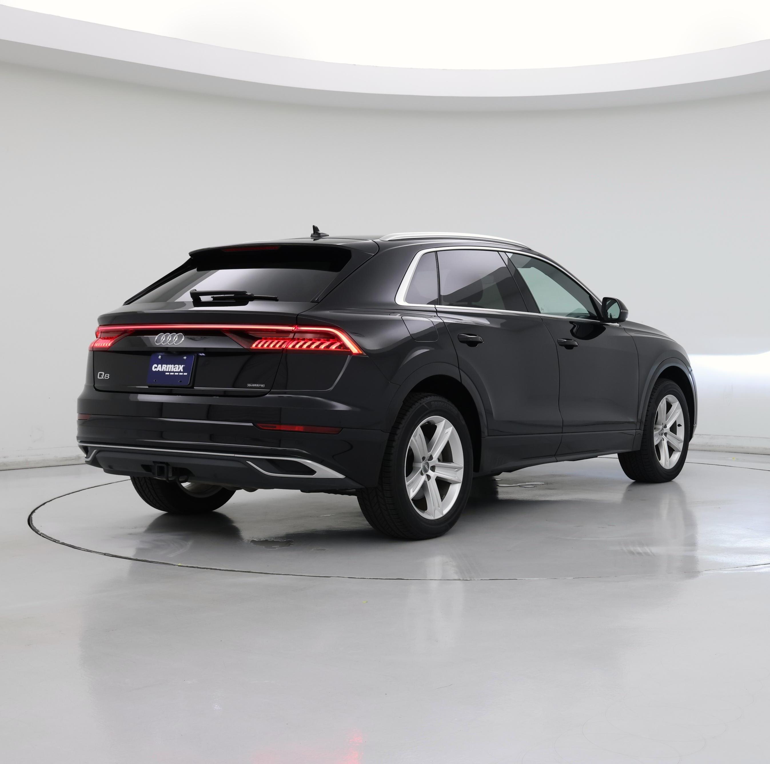 Thumbnail: 2019 Audi Q8 - 8