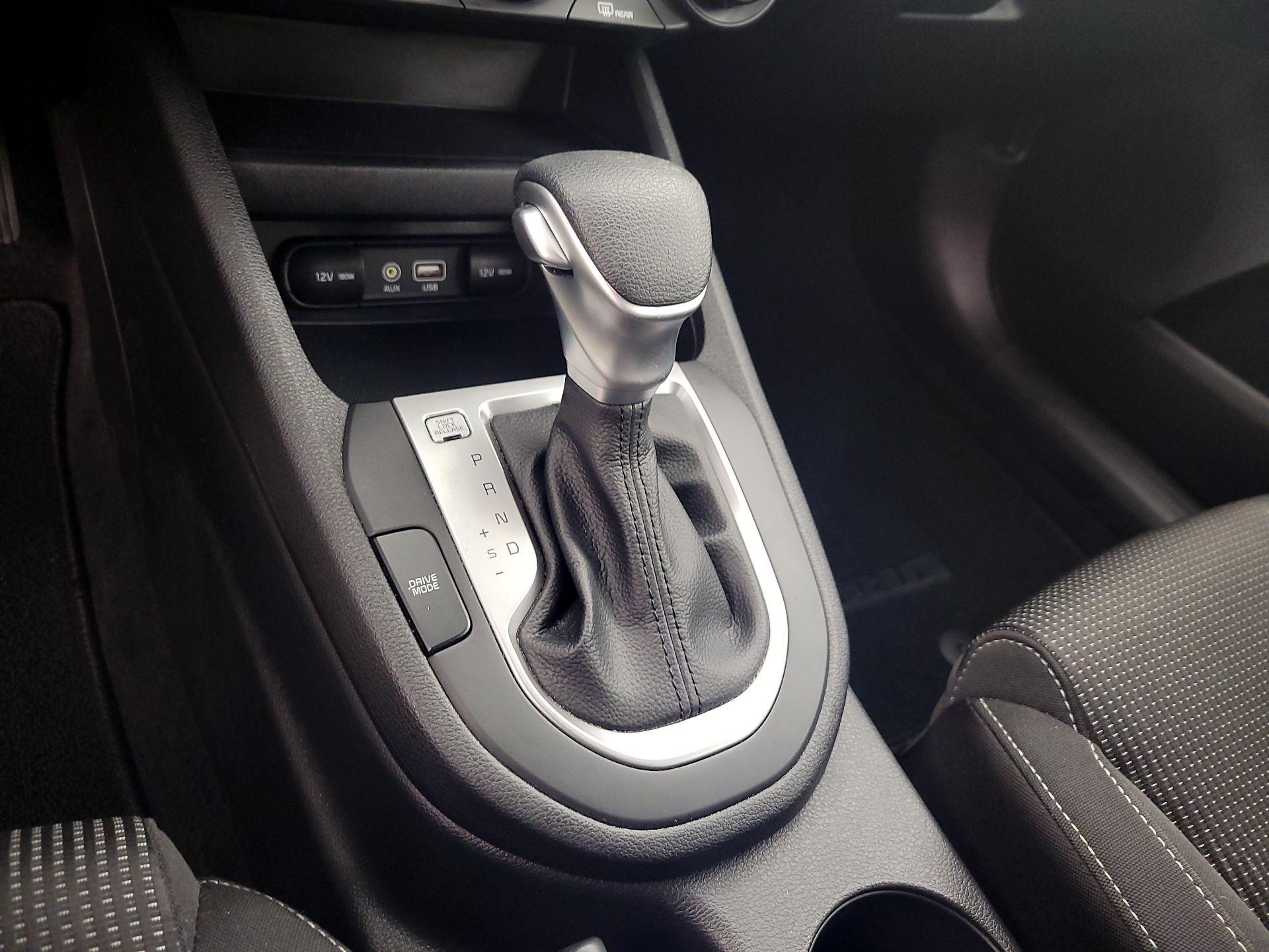 Thumbnail: 2021 Kia Forte - 17