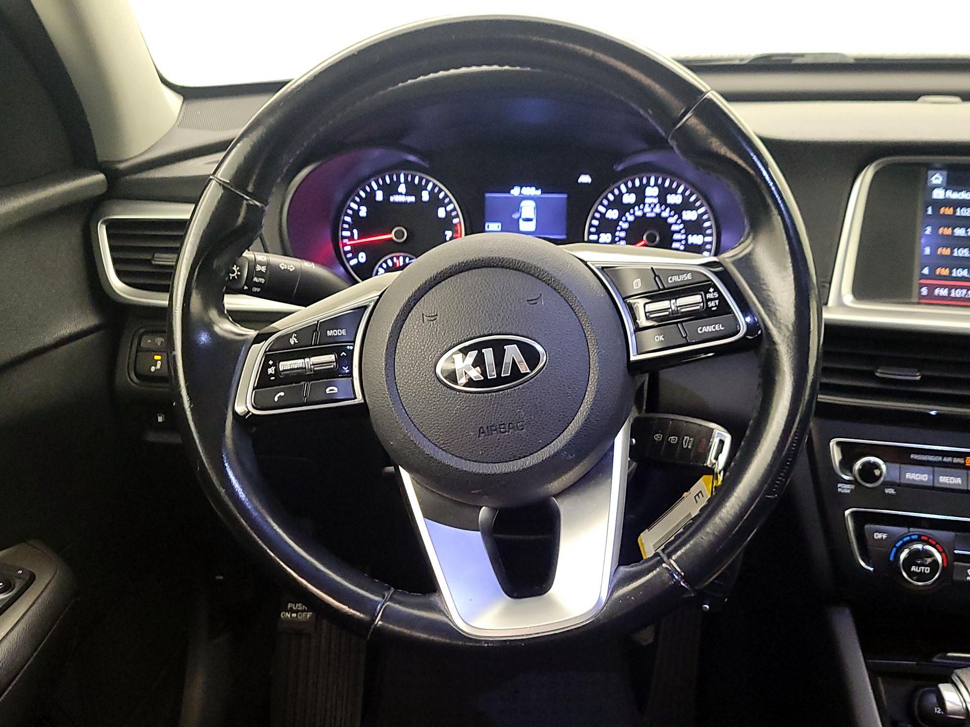 Thumbnail: 2019 Kia Optima - 10