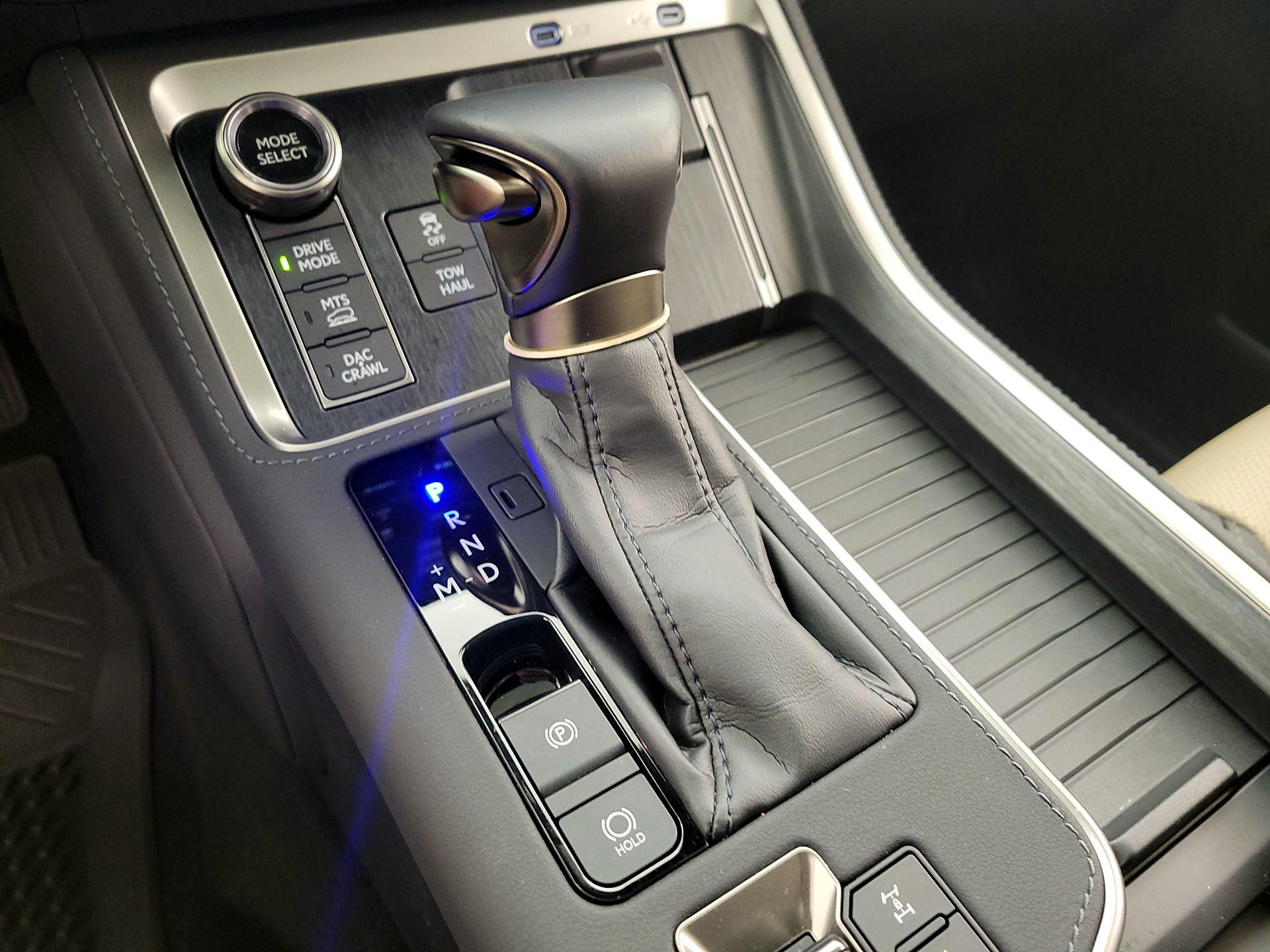 Thumbnail: 2024 Lexus GX - 17