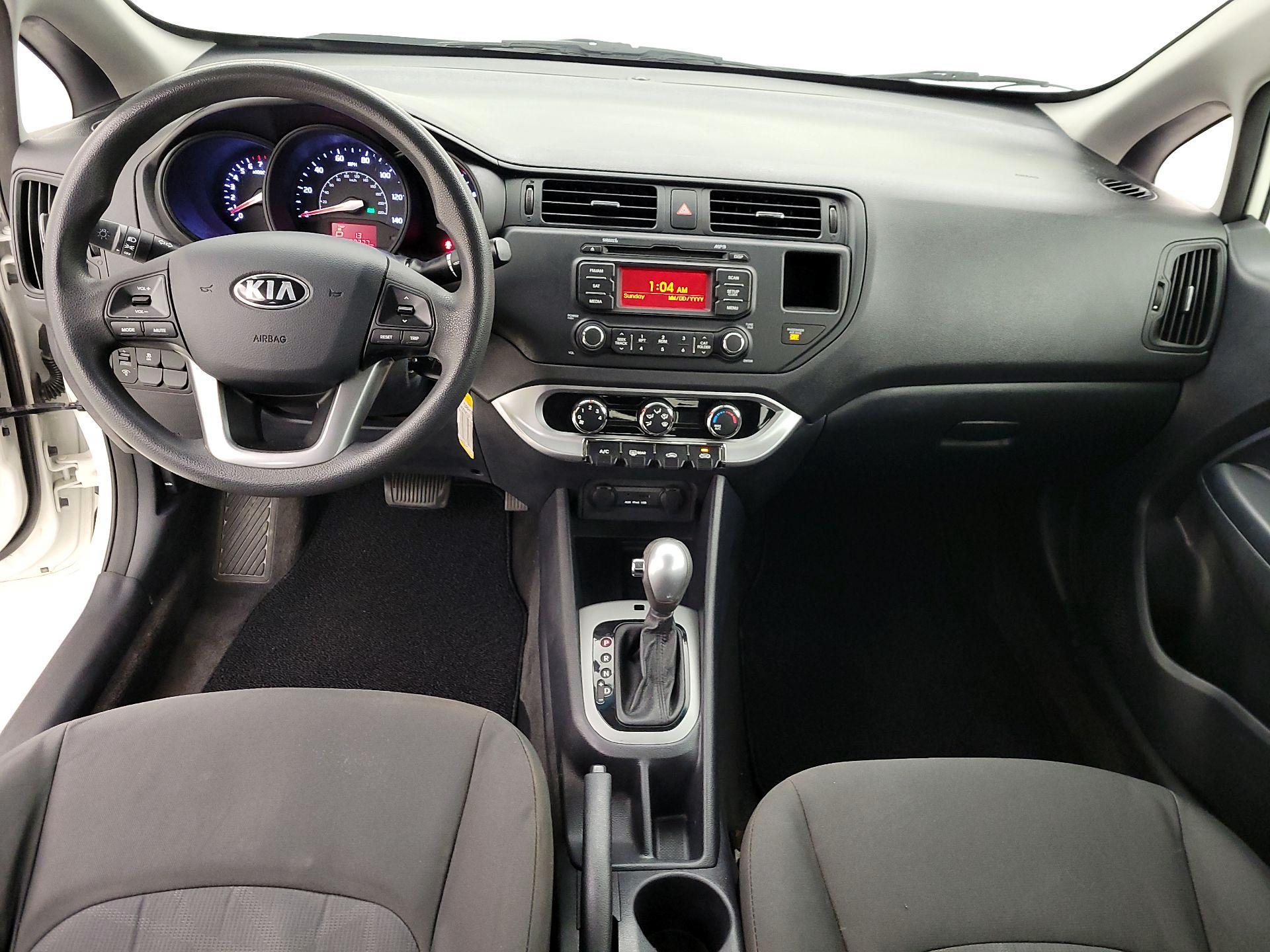 Thumbnail: 2015 Kia Rio - 9