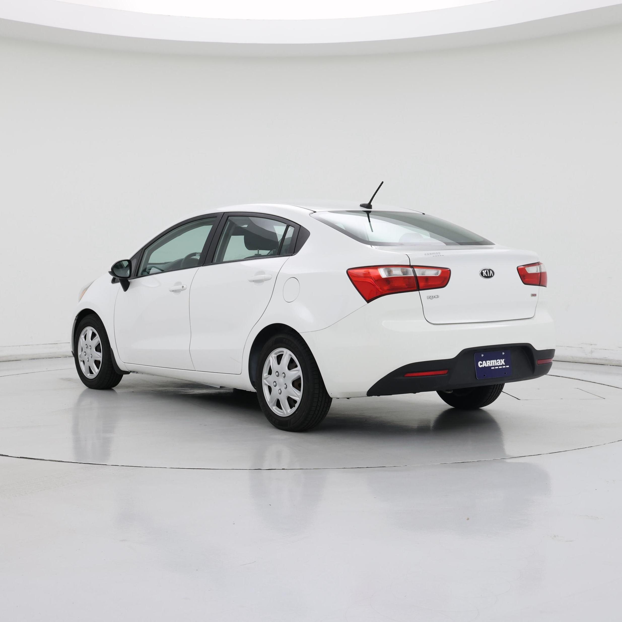 Thumbnail: 2015 Kia Rio - 2