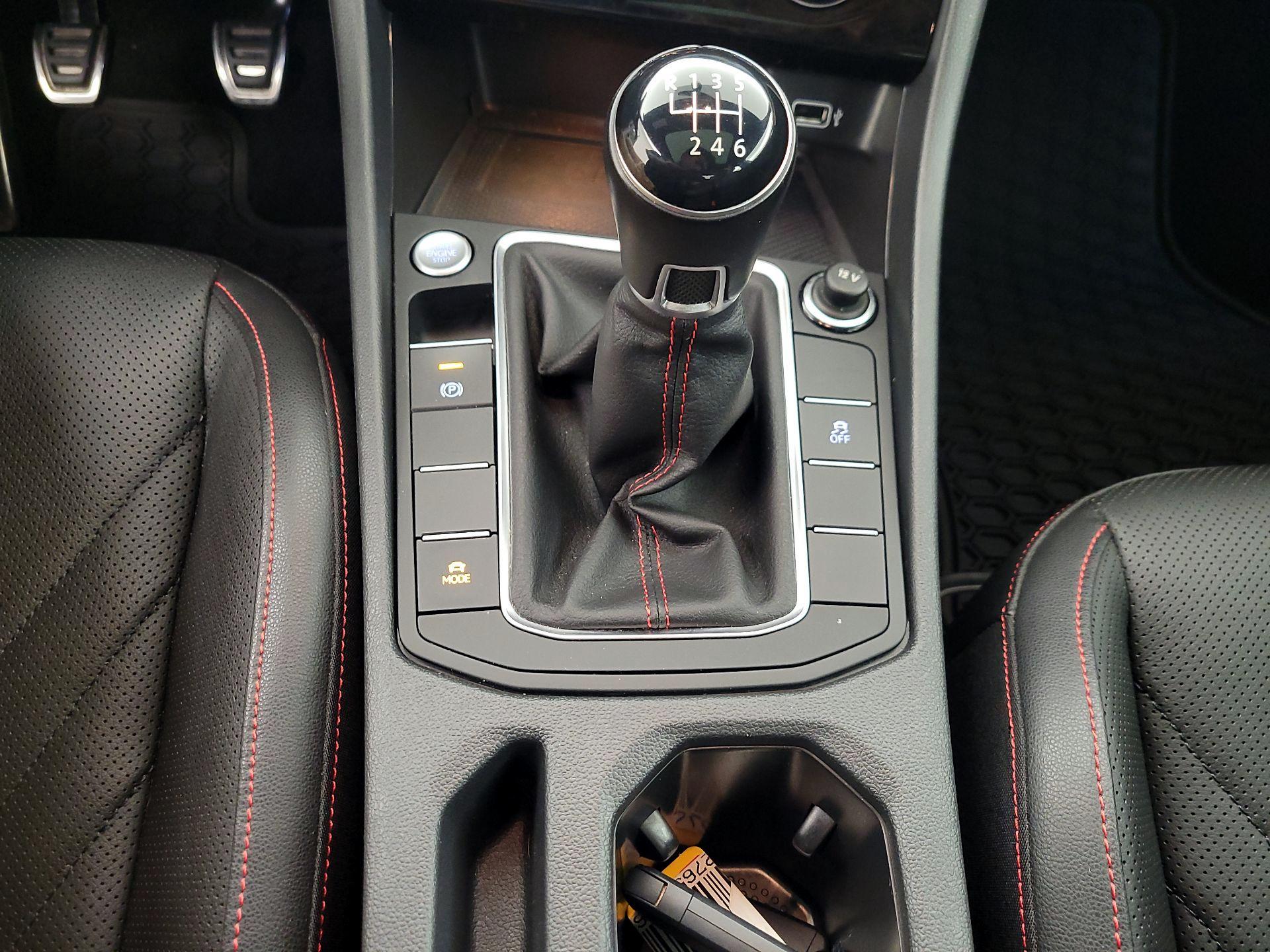 Thumbnail: 2020 Volkswagen Jetta - 17