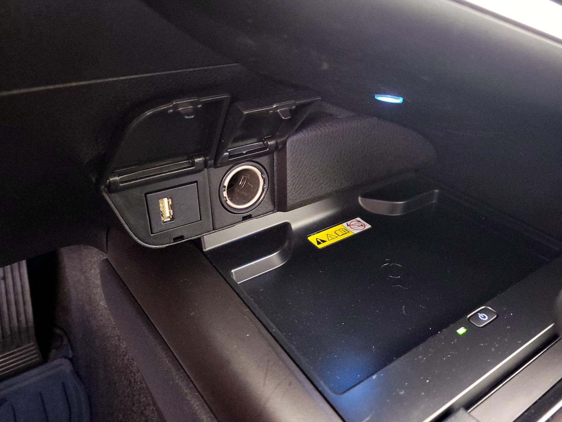 Thumbnail: 2022 Toyota Camry - 18