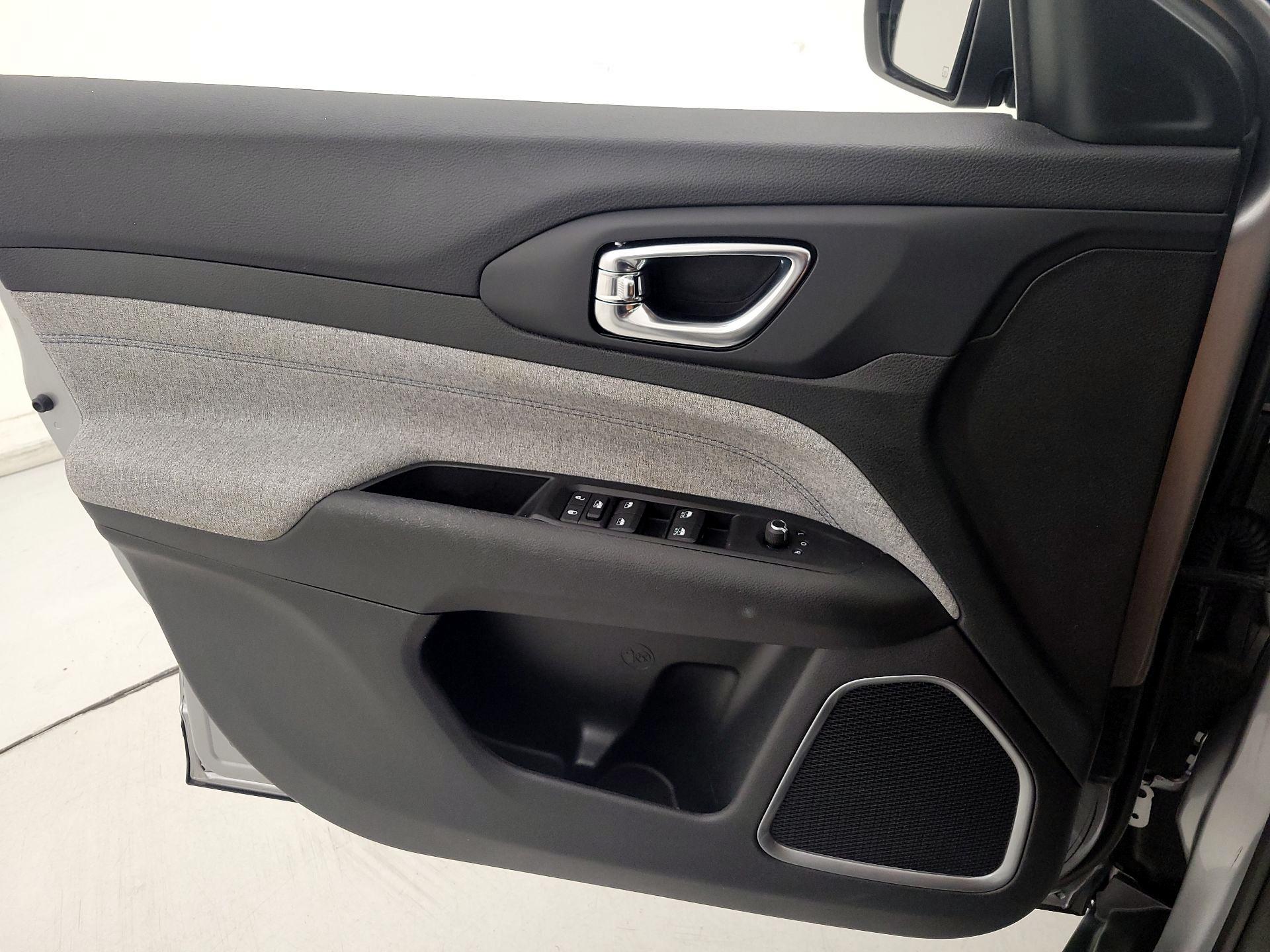 Thumbnail: 2022 Jeep Compass - 12