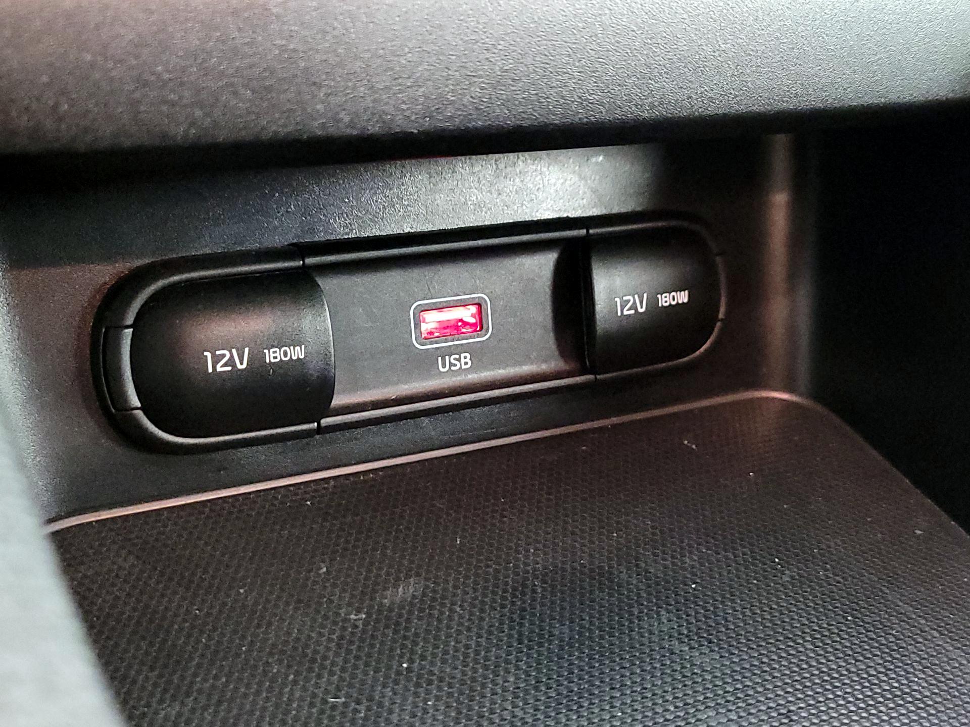 Thumbnail: 2023 Kia Forte - 18