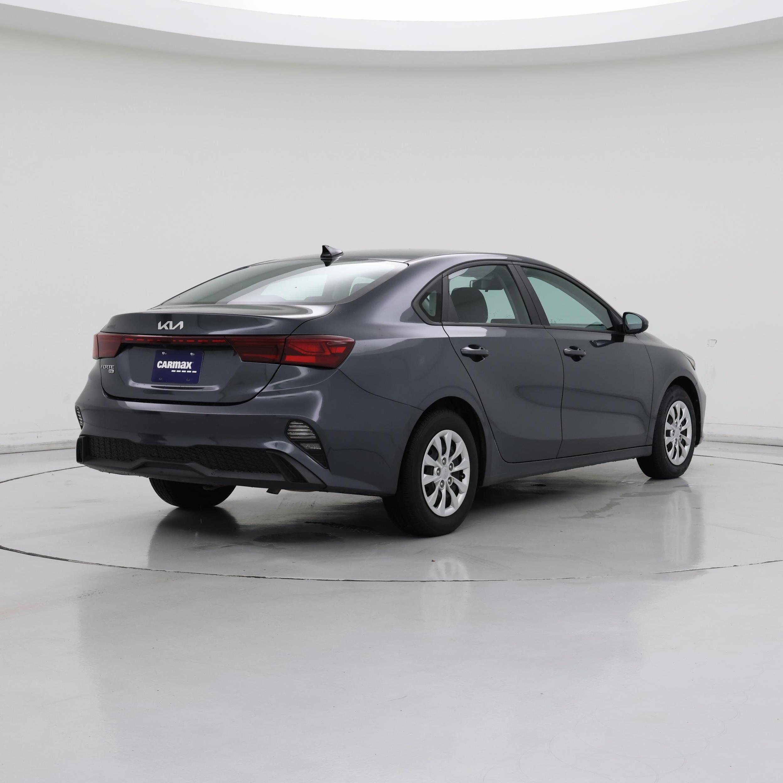 Thumbnail: 2023 Kia Forte - 8