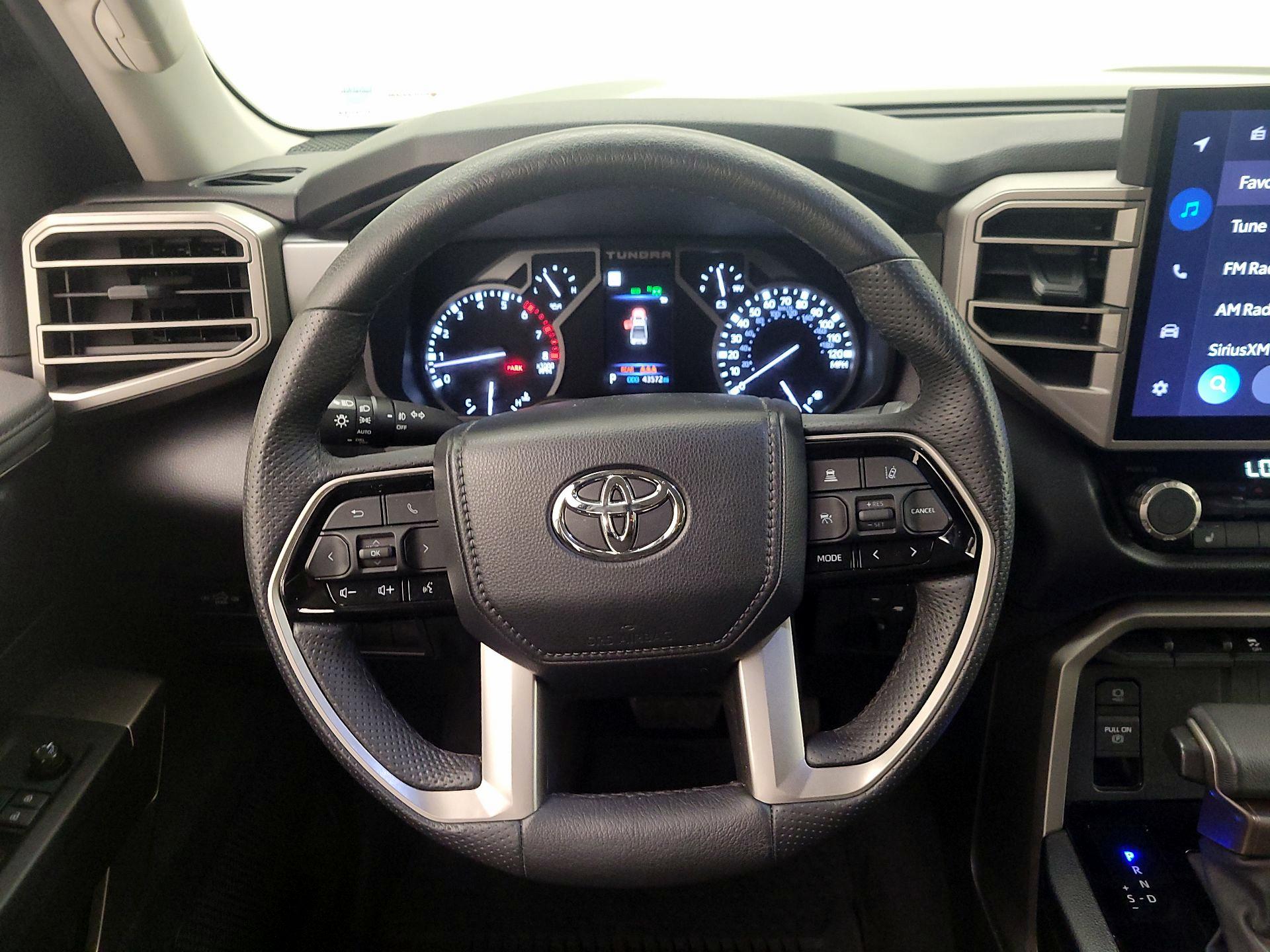 Thumbnail: 2022 Toyota Tundra - 10