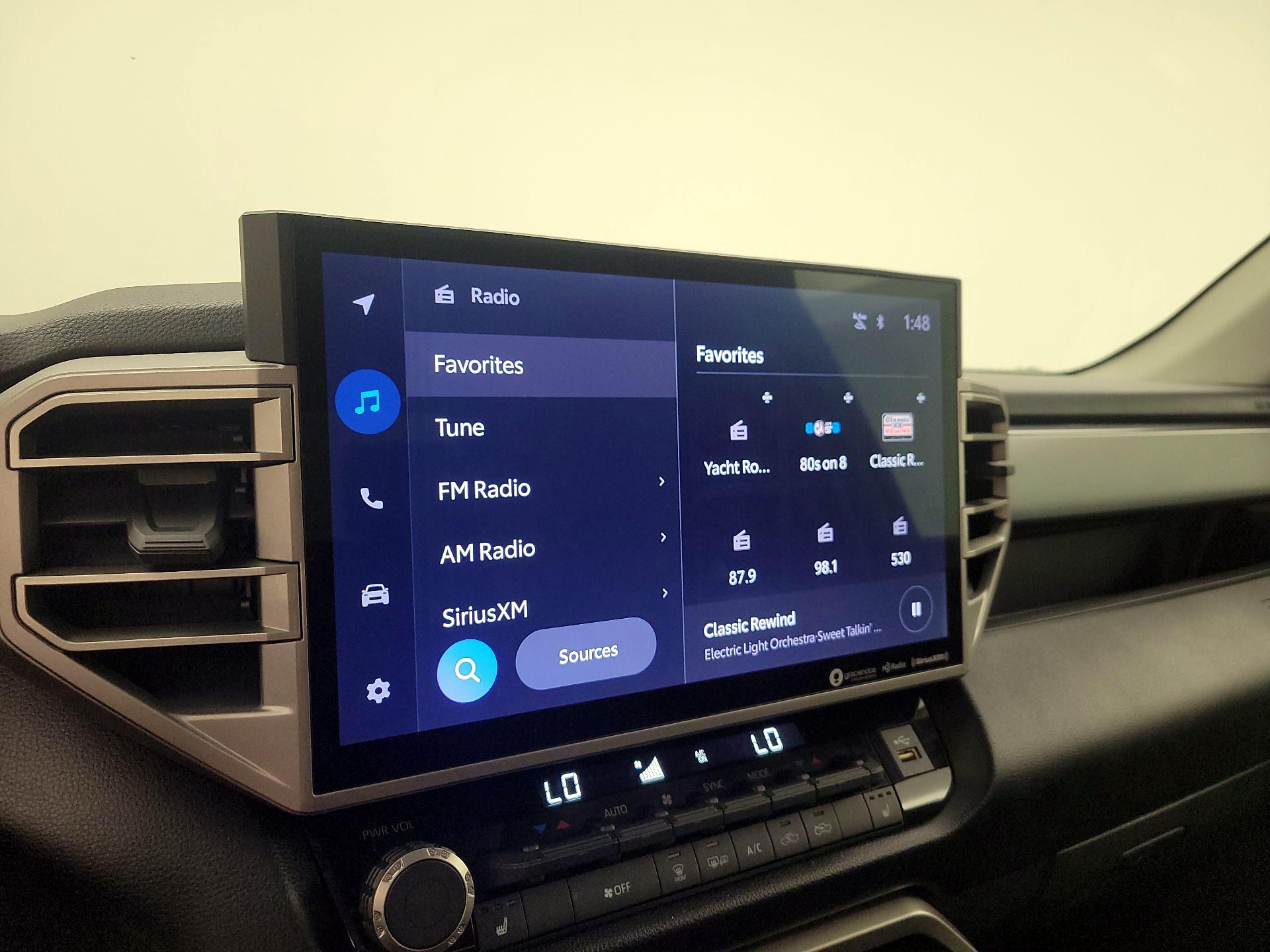 Thumbnail: 2022 Toyota Tundra - 15