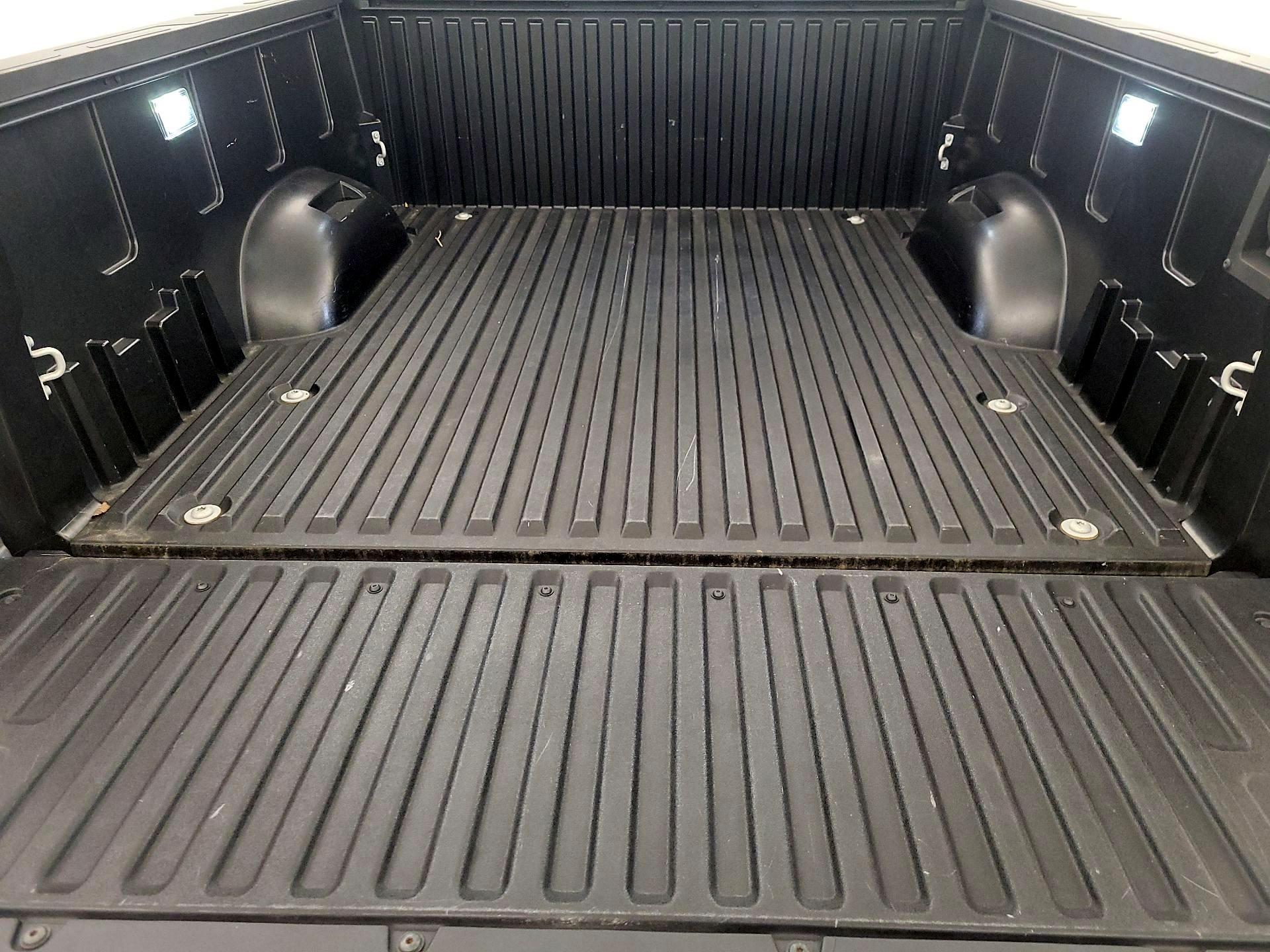 Thumbnail: 2022 Toyota Tundra - 20