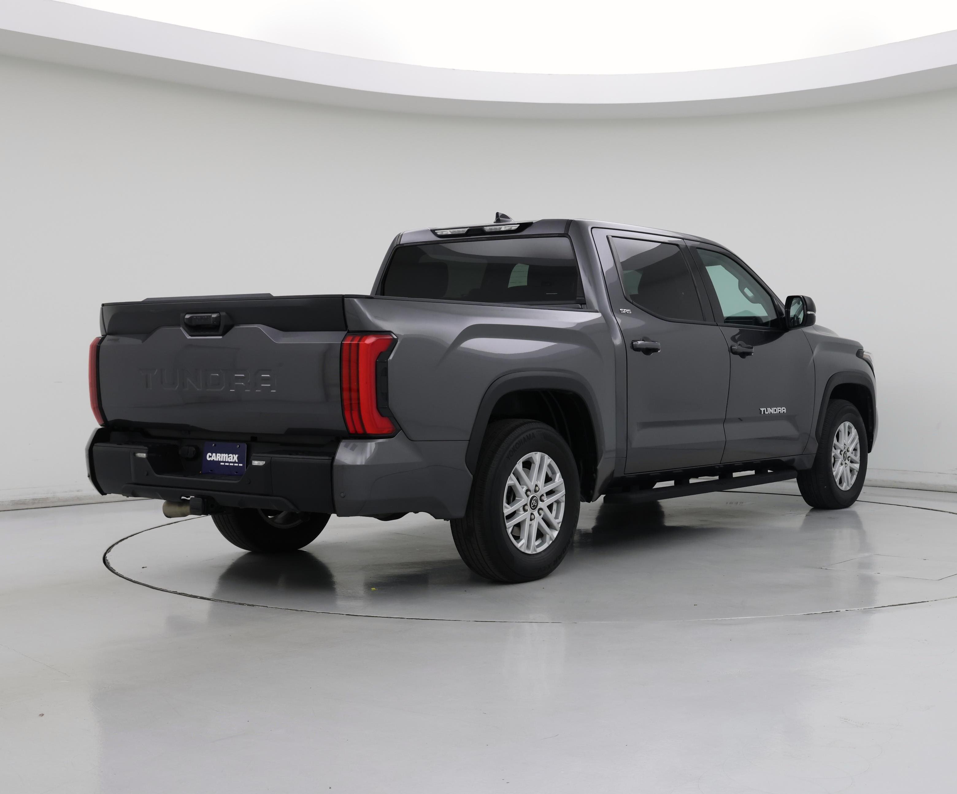 Thumbnail: 2022 Toyota Tundra - 8