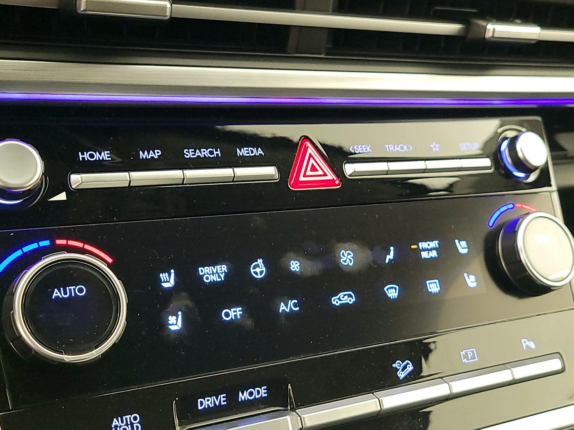 Thumbnail: 2024 Hyundai Santa Fe - 17