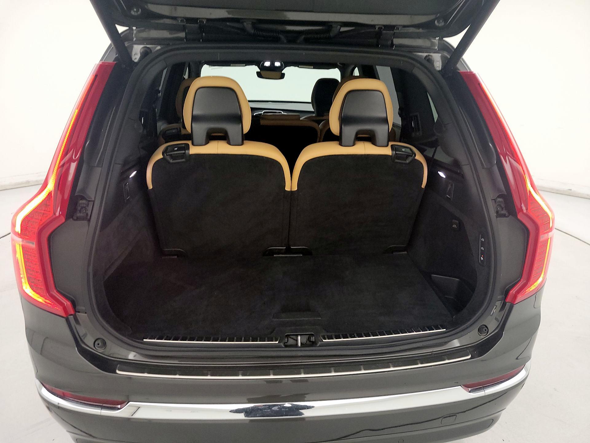 Thumbnail: 2023 Volvo XC90 - 20