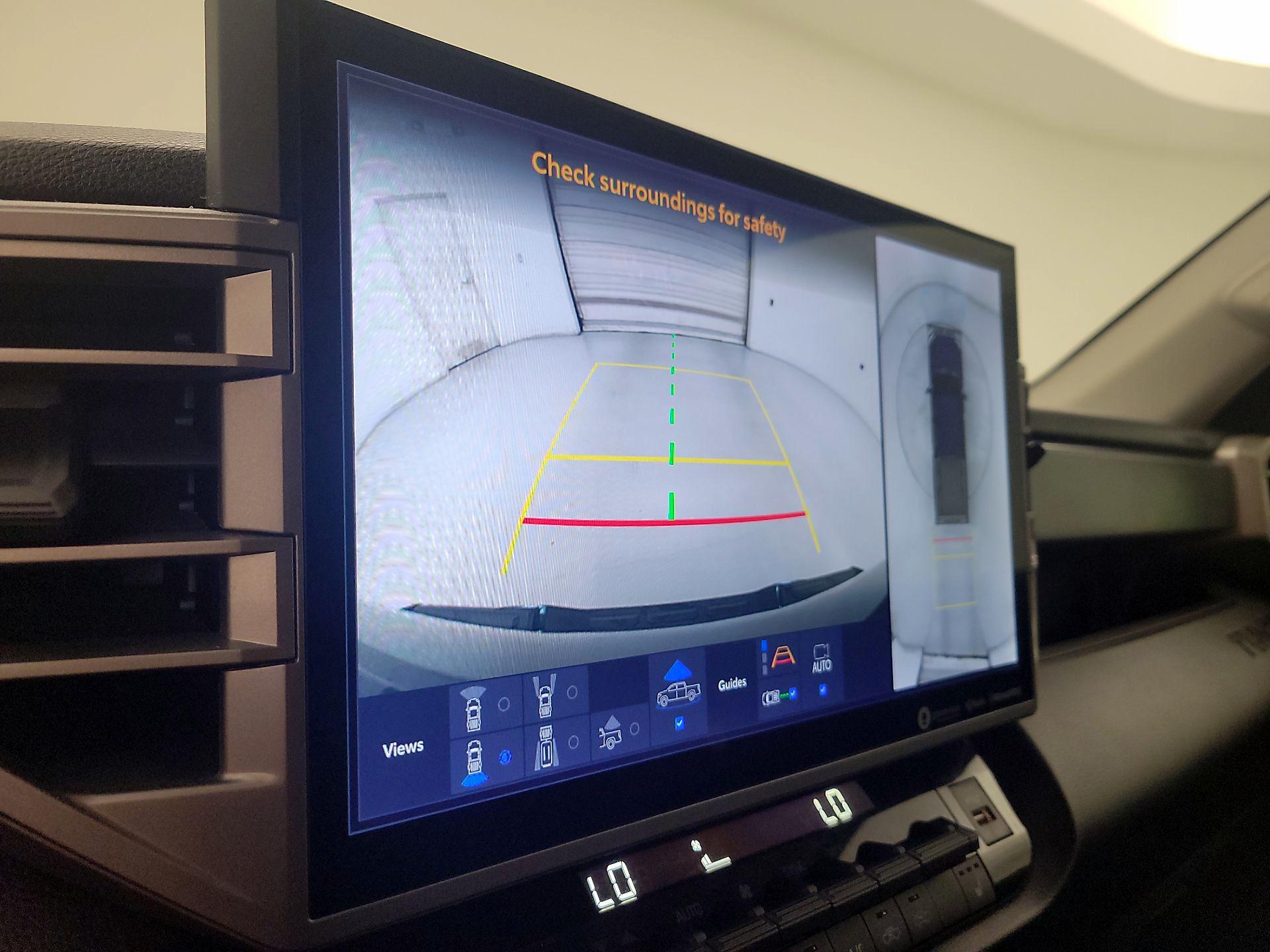 Thumbnail: 2022 Toyota Tundra - 14