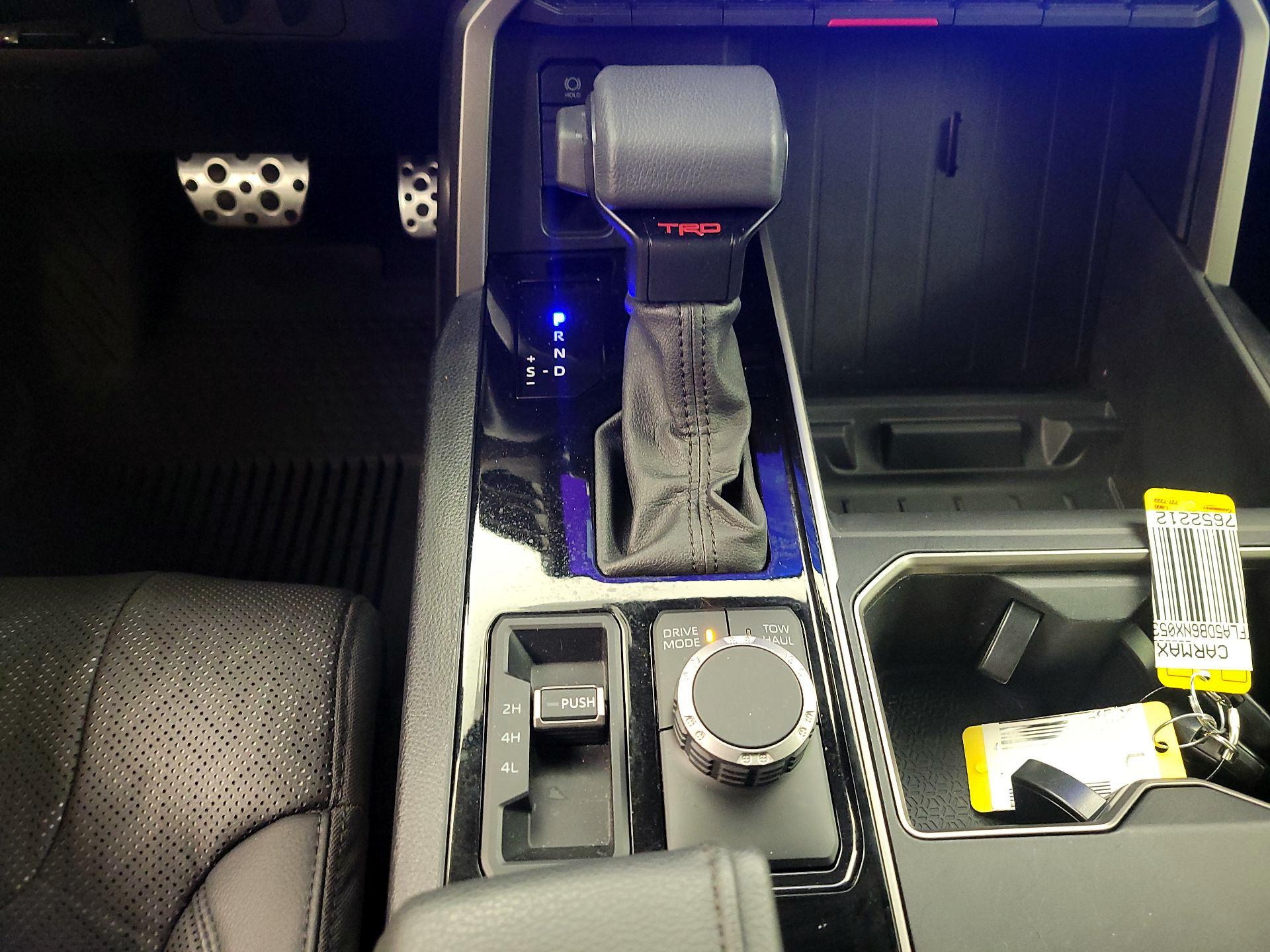 Thumbnail: 2022 Toyota Tundra - 17