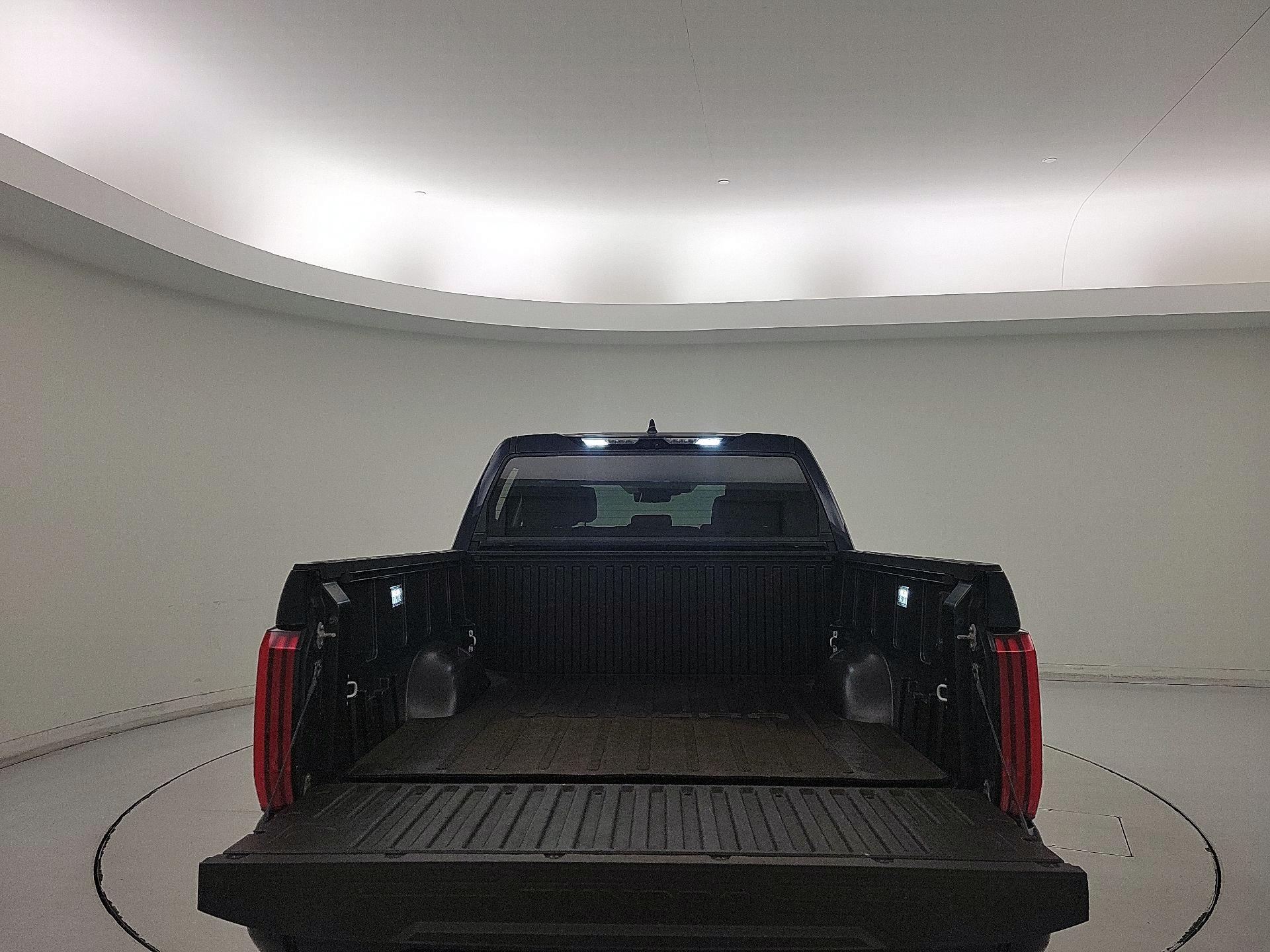 Thumbnail: 2022 Toyota Tundra - 20