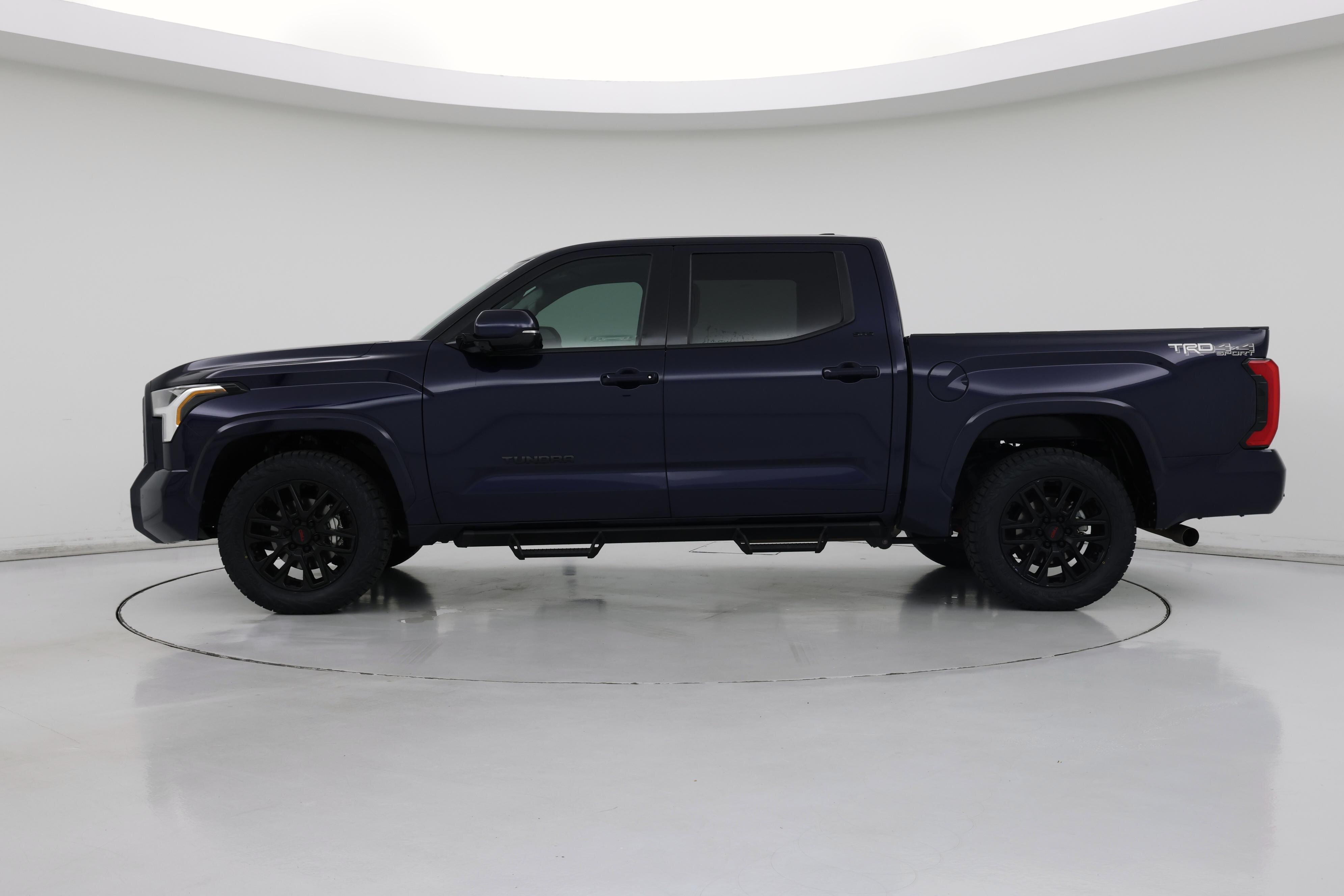 Thumbnail: 2022 Toyota Tundra - 3