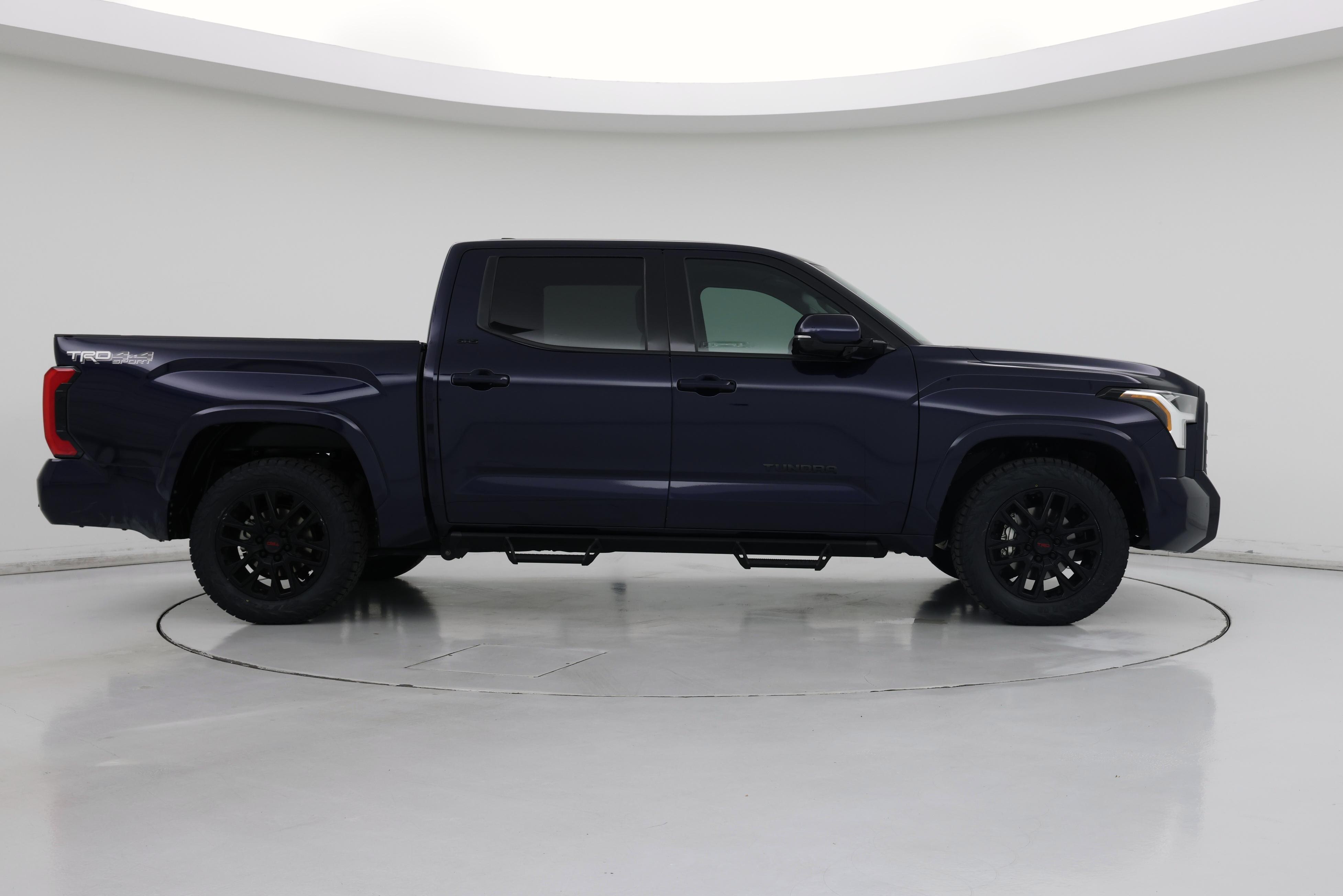 Thumbnail: 2022 Toyota Tundra - 7