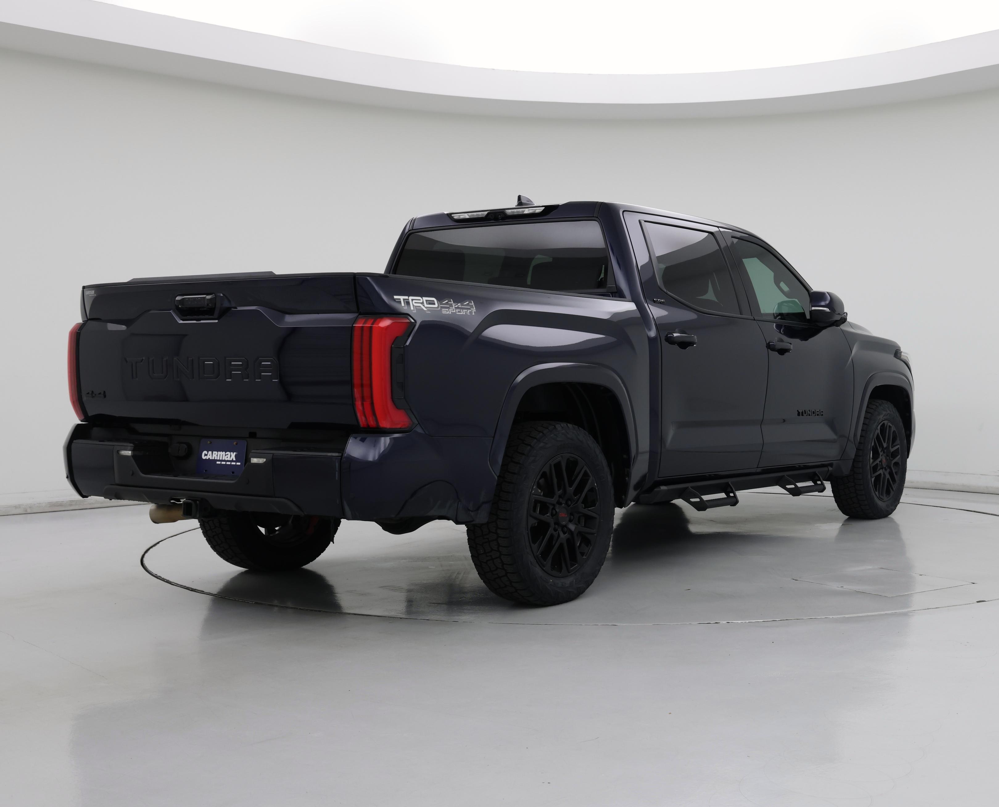 Thumbnail: 2022 Toyota Tundra - 8