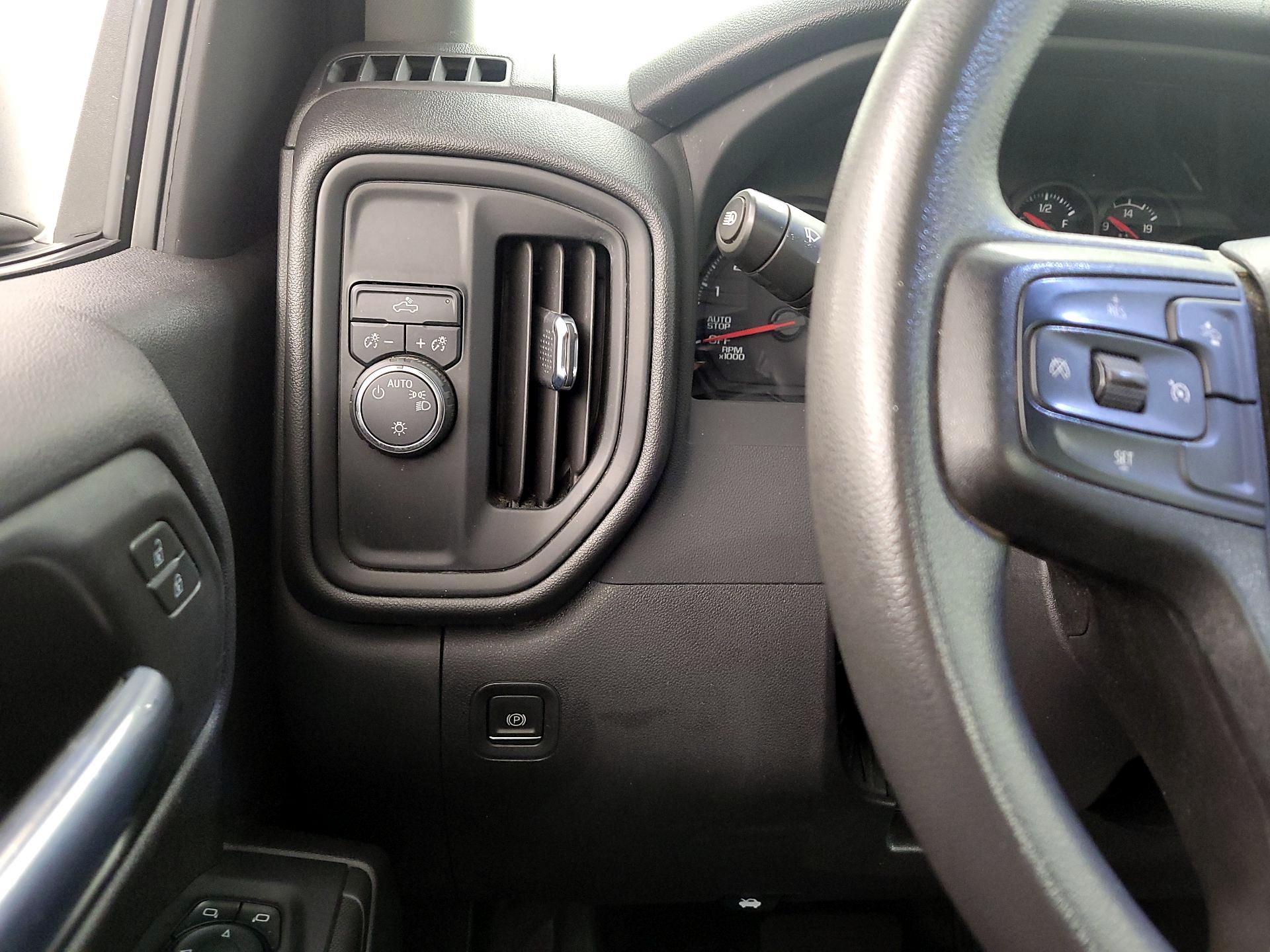 Thumbnail: 2023 Chevrolet Silverado 1500 - 13