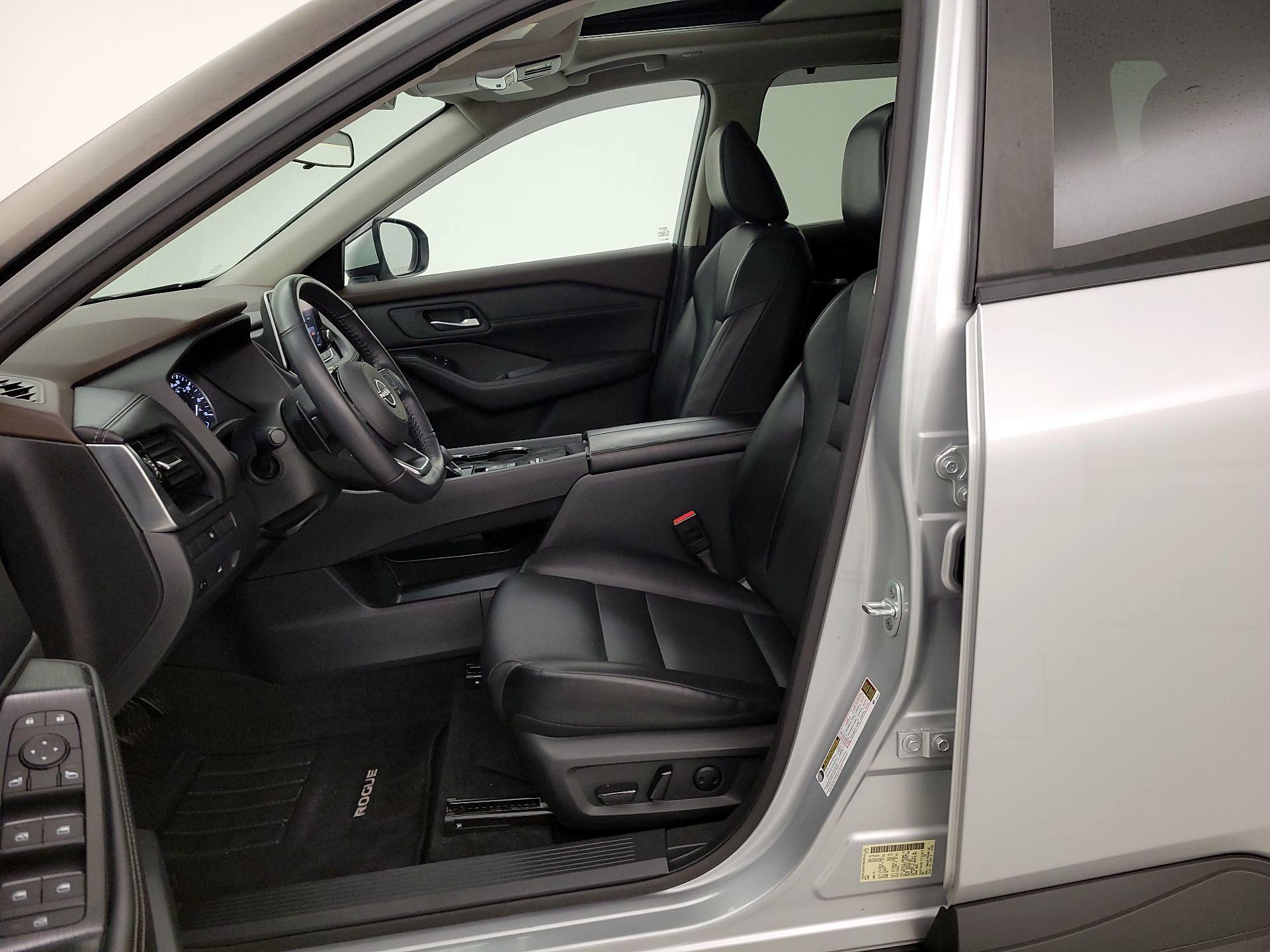 Thumbnail: 2022 Nissan Rogue - 11