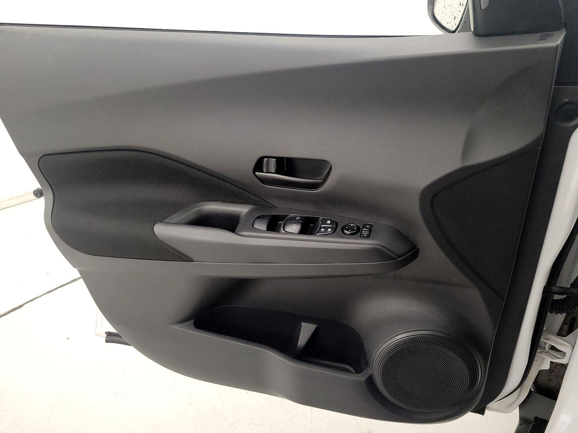 Thumbnail: 2021 Nissan Kicks - 12