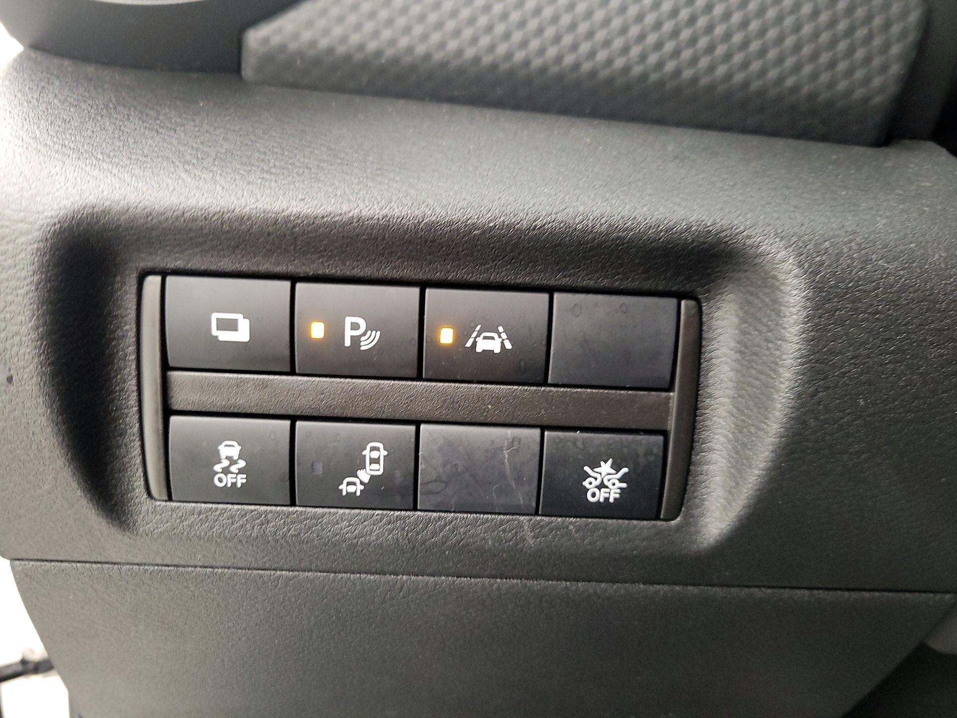 Thumbnail: 2021 Nissan Kicks - 13