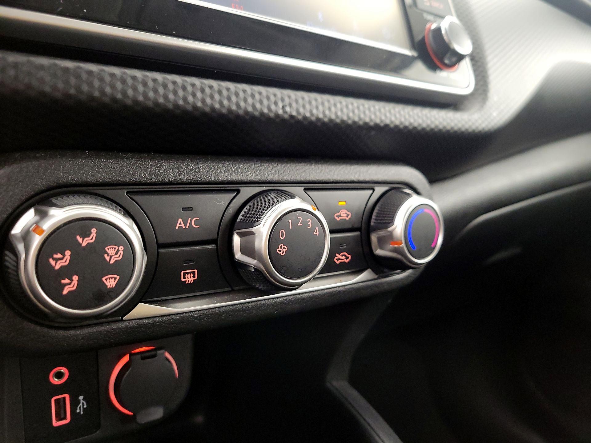 Thumbnail: 2021 Nissan Kicks - 16