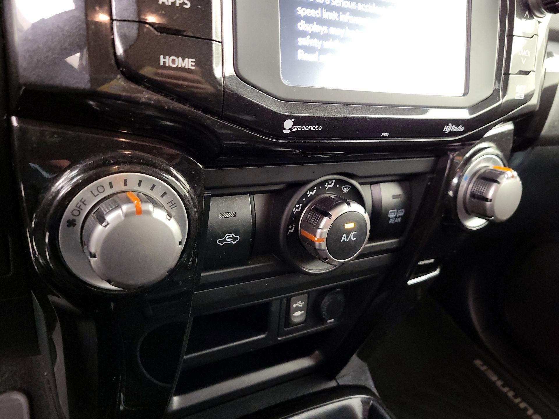 Thumbnail: 2015 Toyota 4Runner - 17