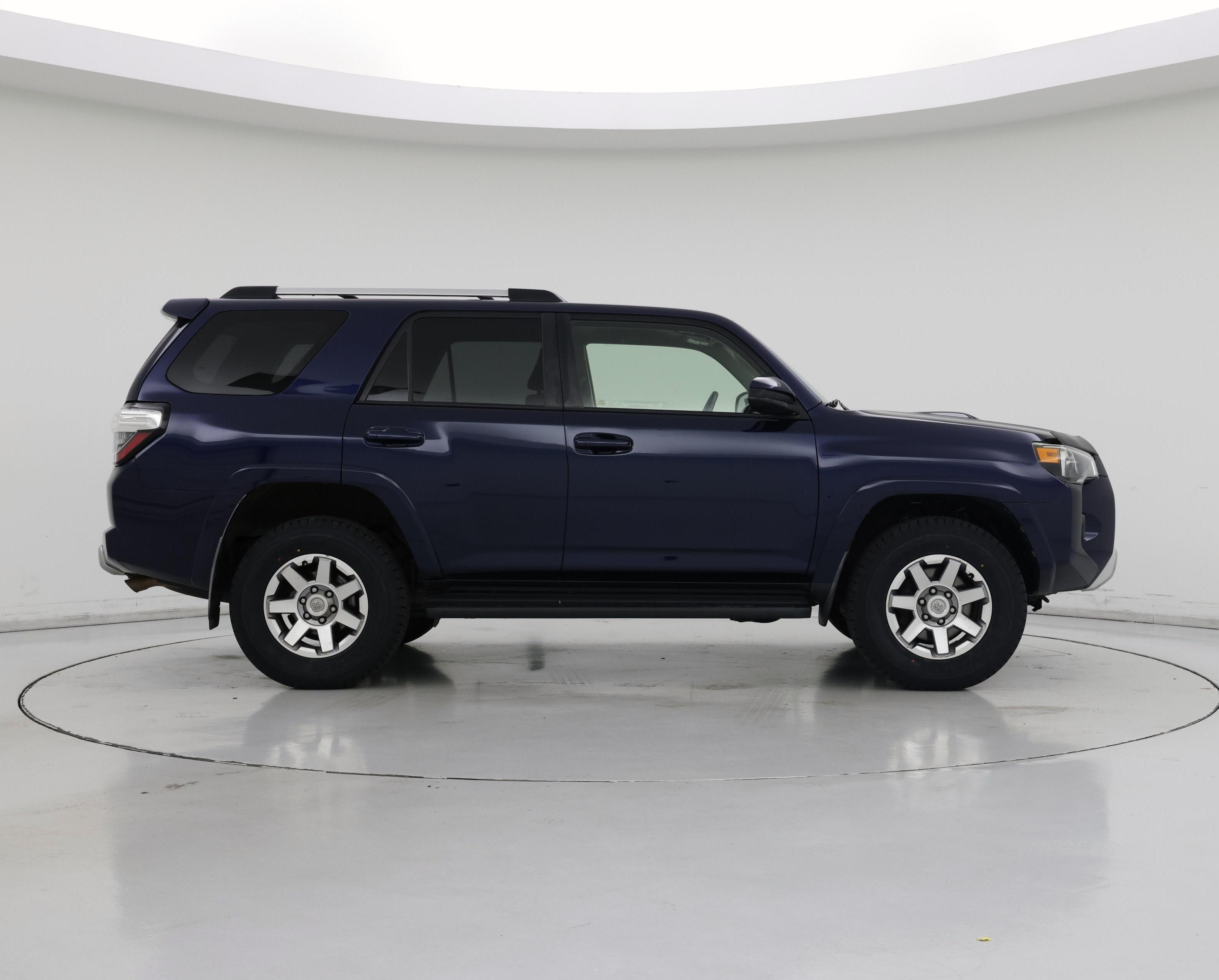 Thumbnail: 2015 Toyota 4Runner - 7