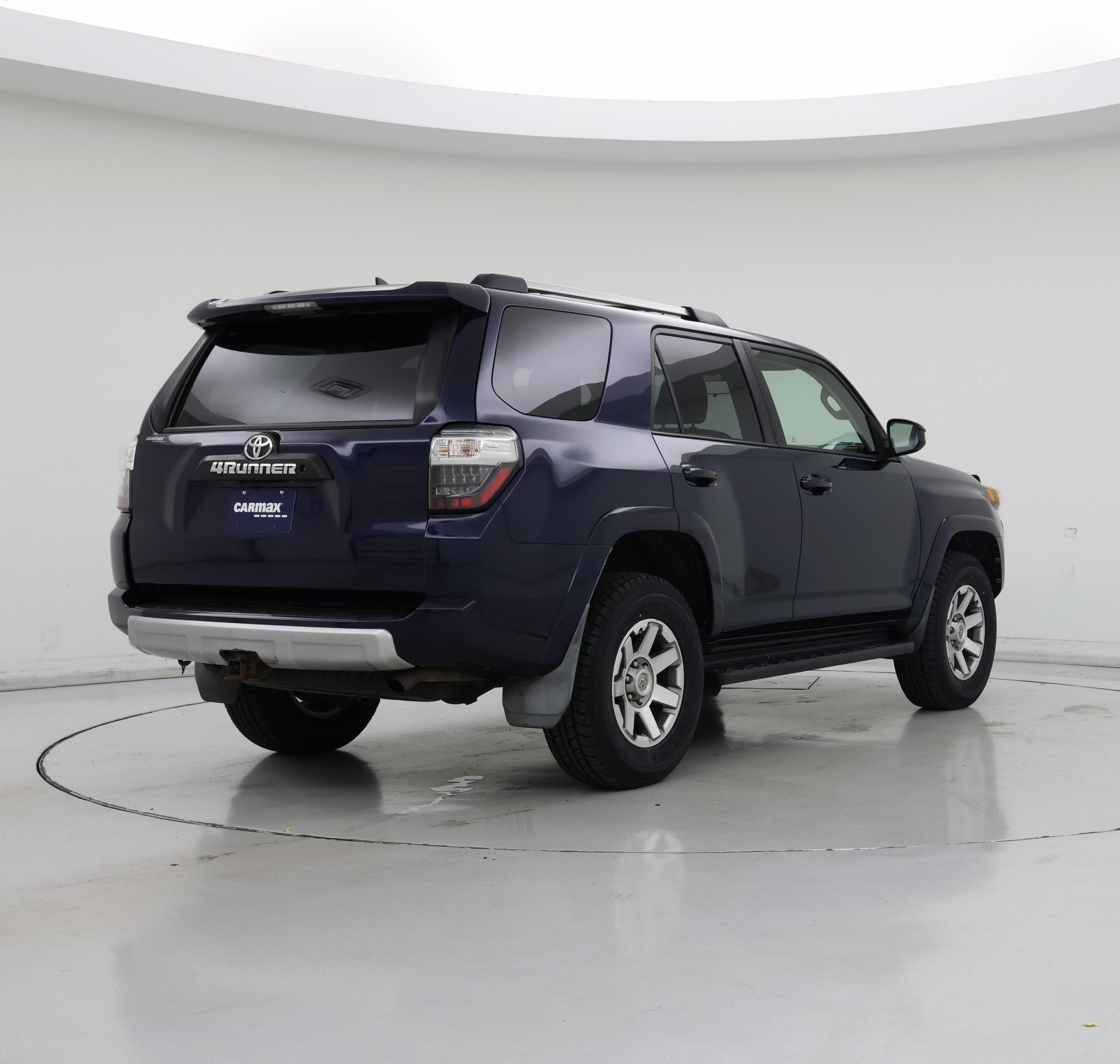 Thumbnail: 2015 Toyota 4Runner - 8