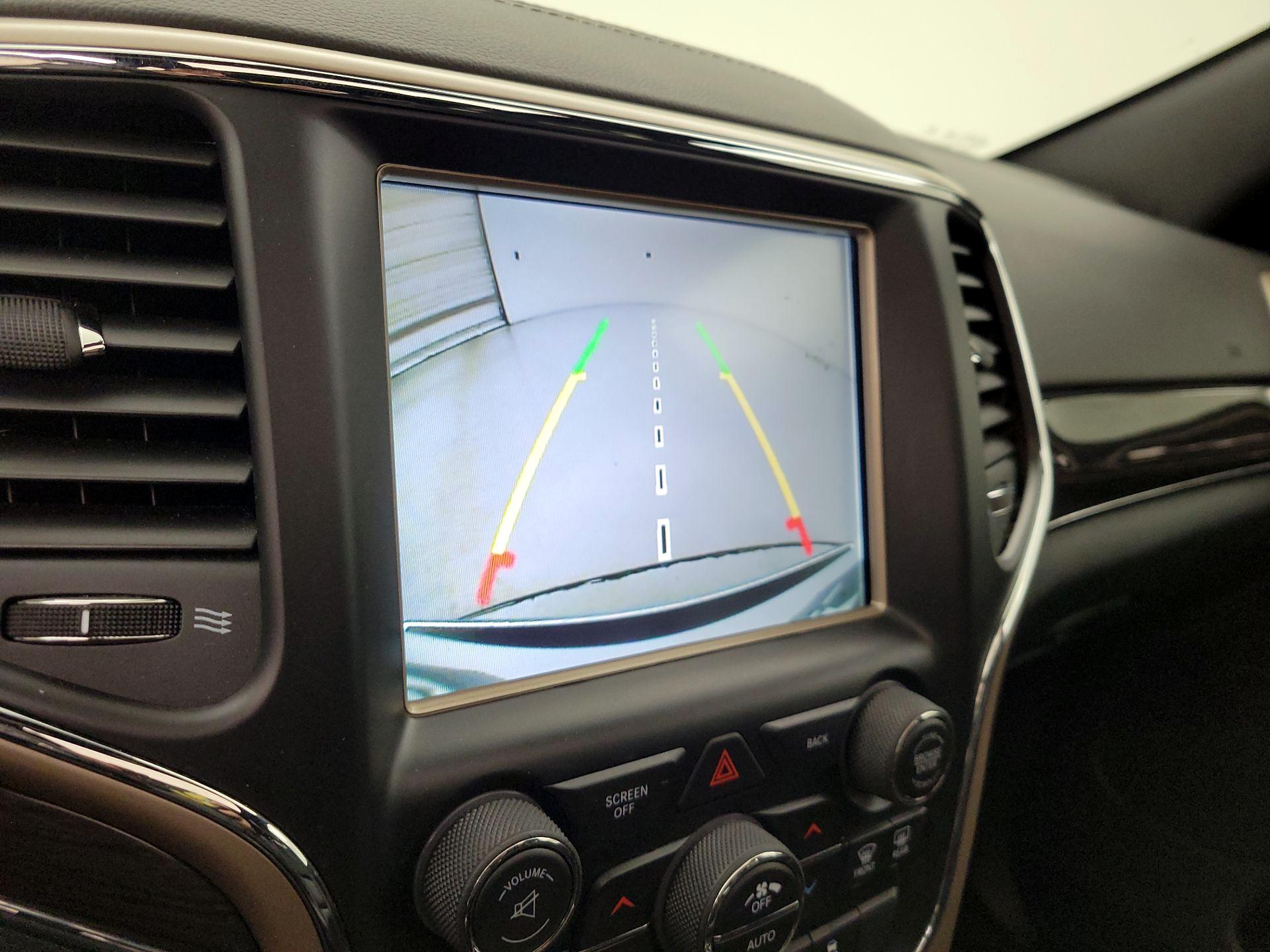 Thumbnail: 2017 Jeep Grand Cherokee - 15