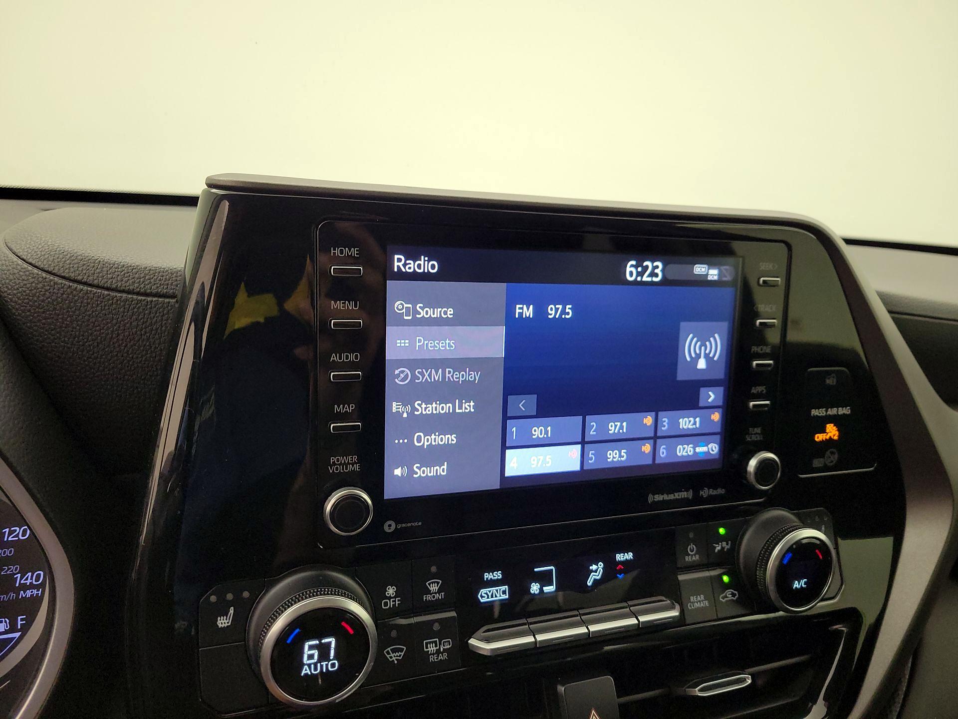 Thumbnail: 2020 Toyota Highlander - 15