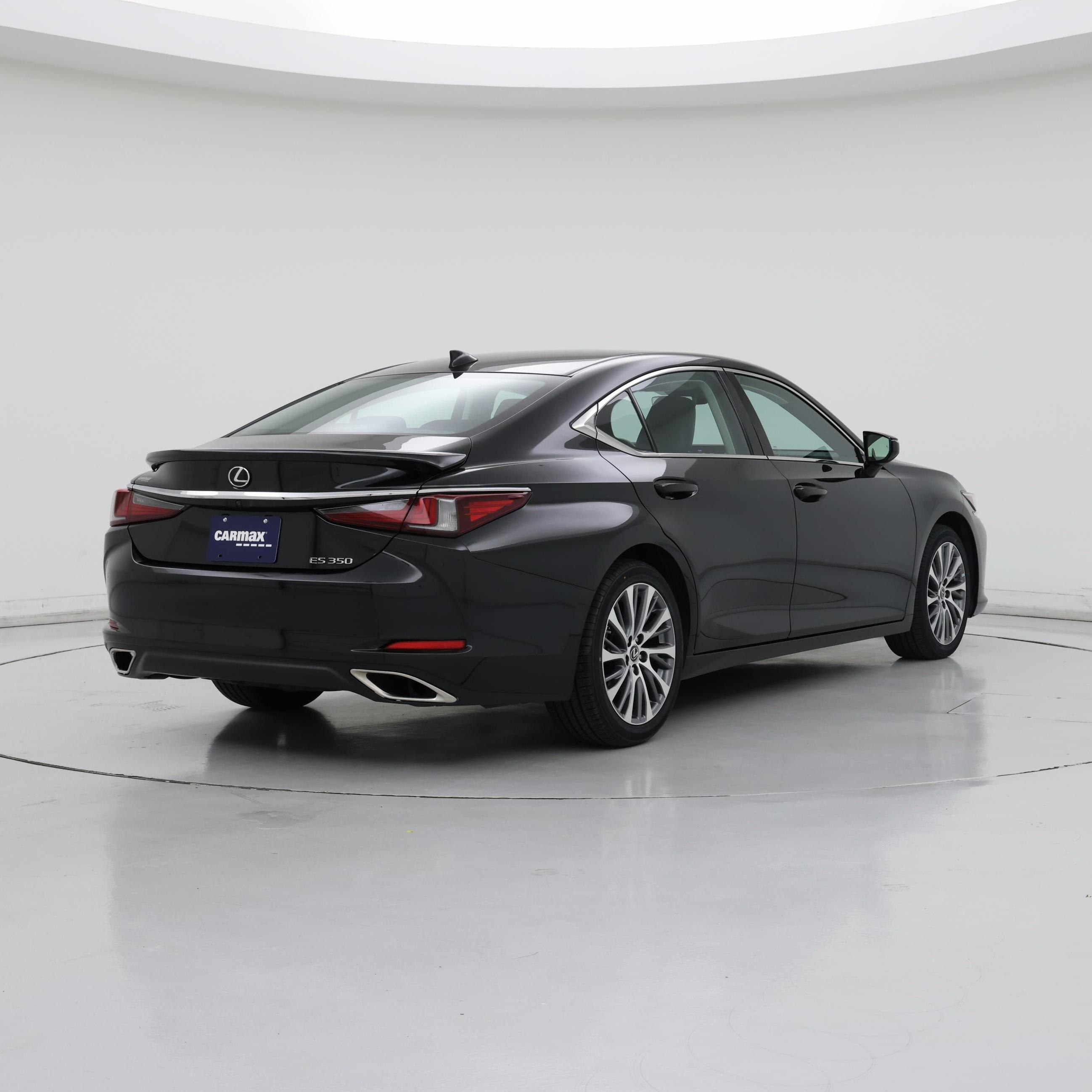 Thumbnail: 2019 Lexus ES - 8