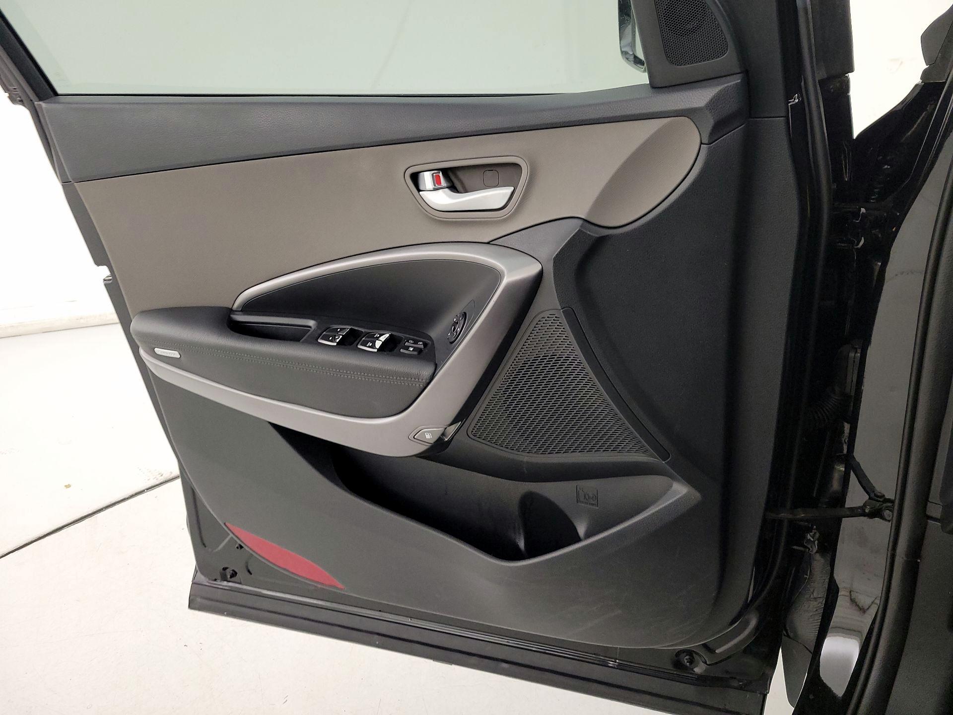 Thumbnail: 2018 Hyundai Santa Fe - 12