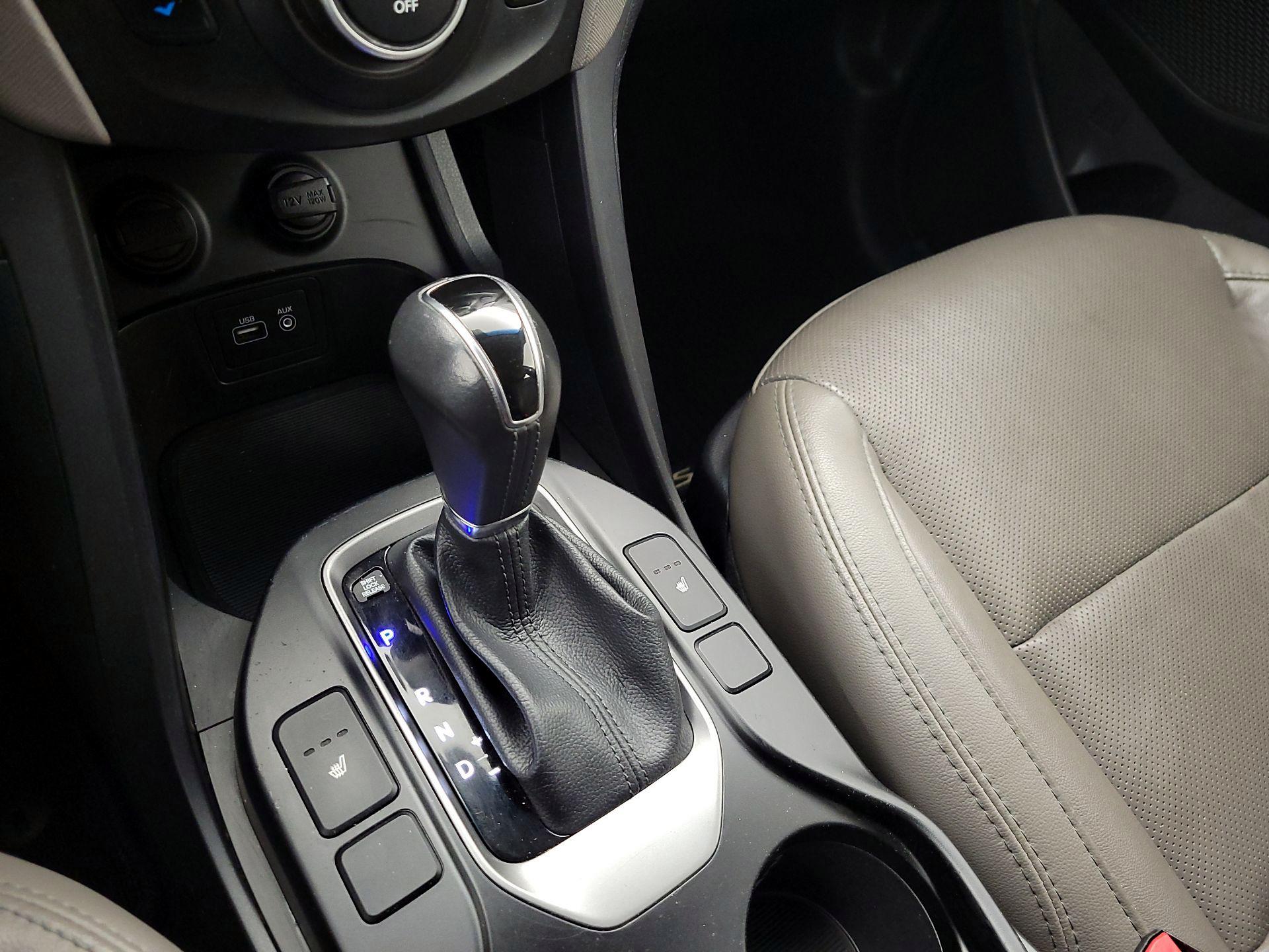 Thumbnail: 2018 Hyundai Santa Fe - 17