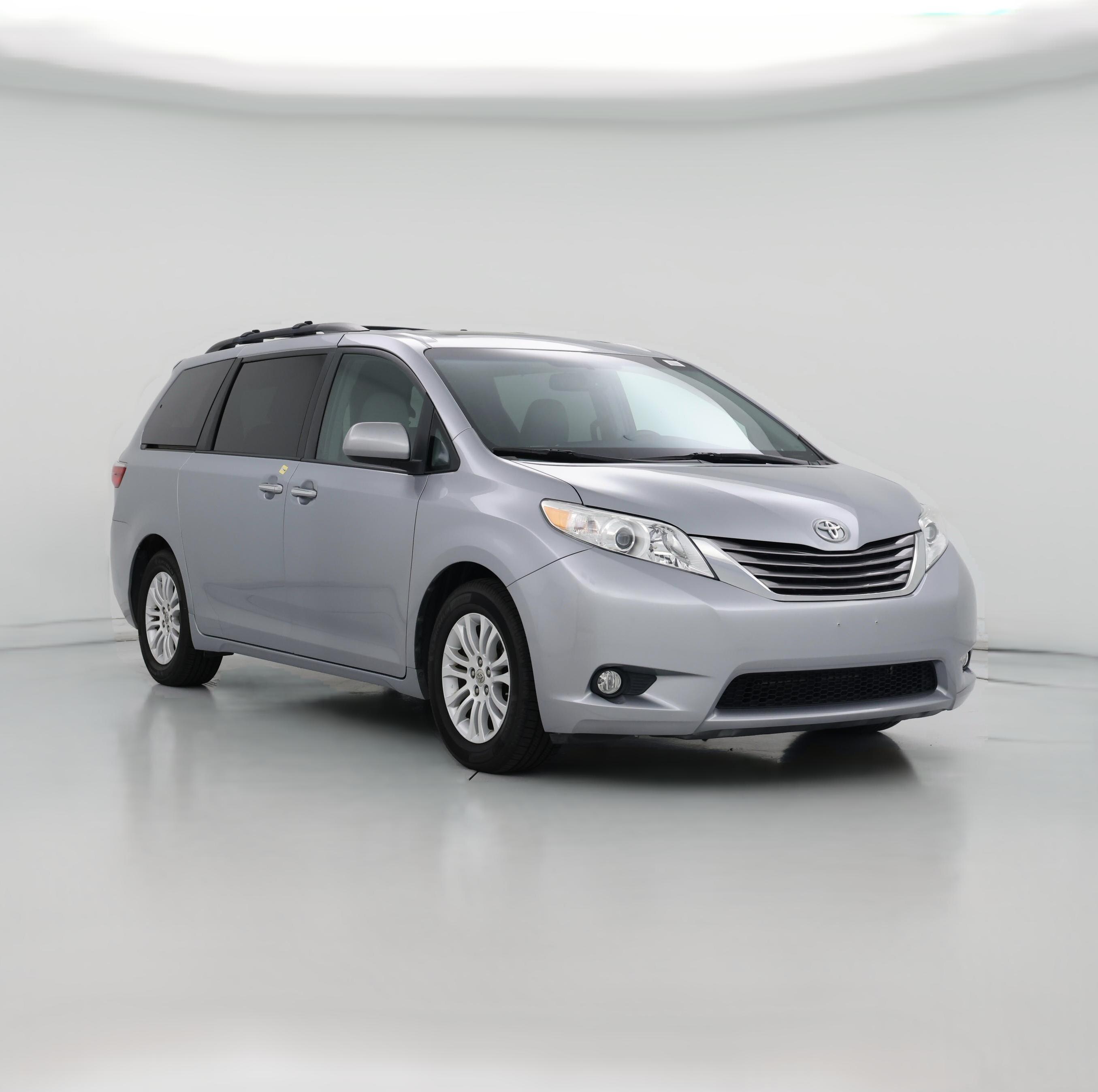 Thumbnail: 2015 Toyota Sienna - 1