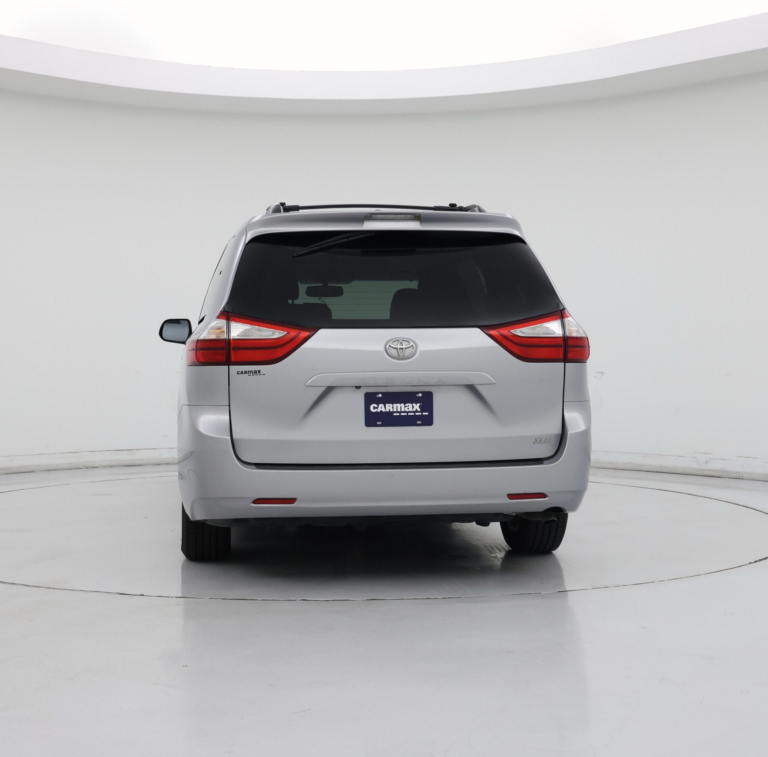 Thumbnail: 2015 Toyota Sienna - 6