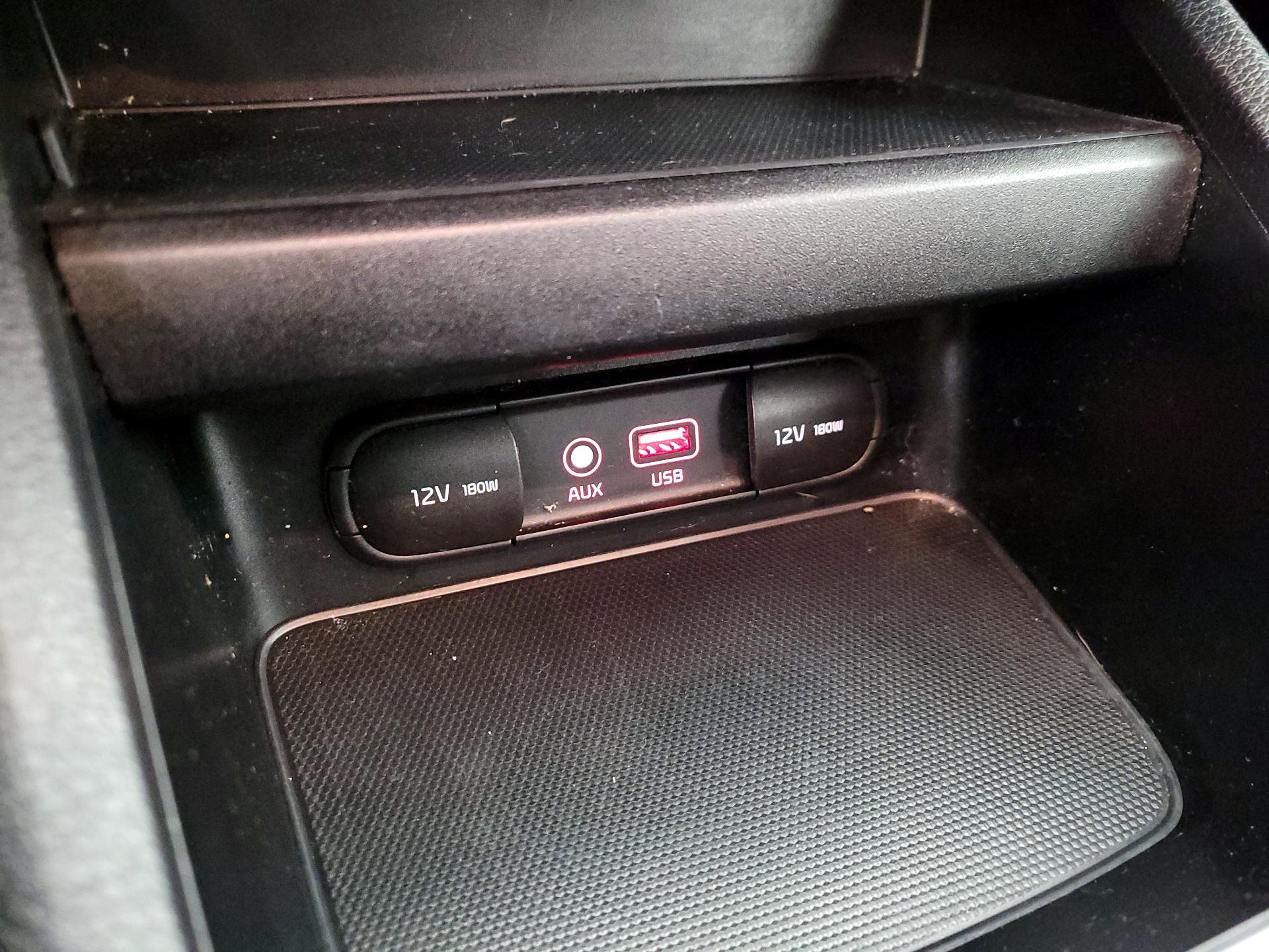 Thumbnail: 2019 Kia Forte - 18