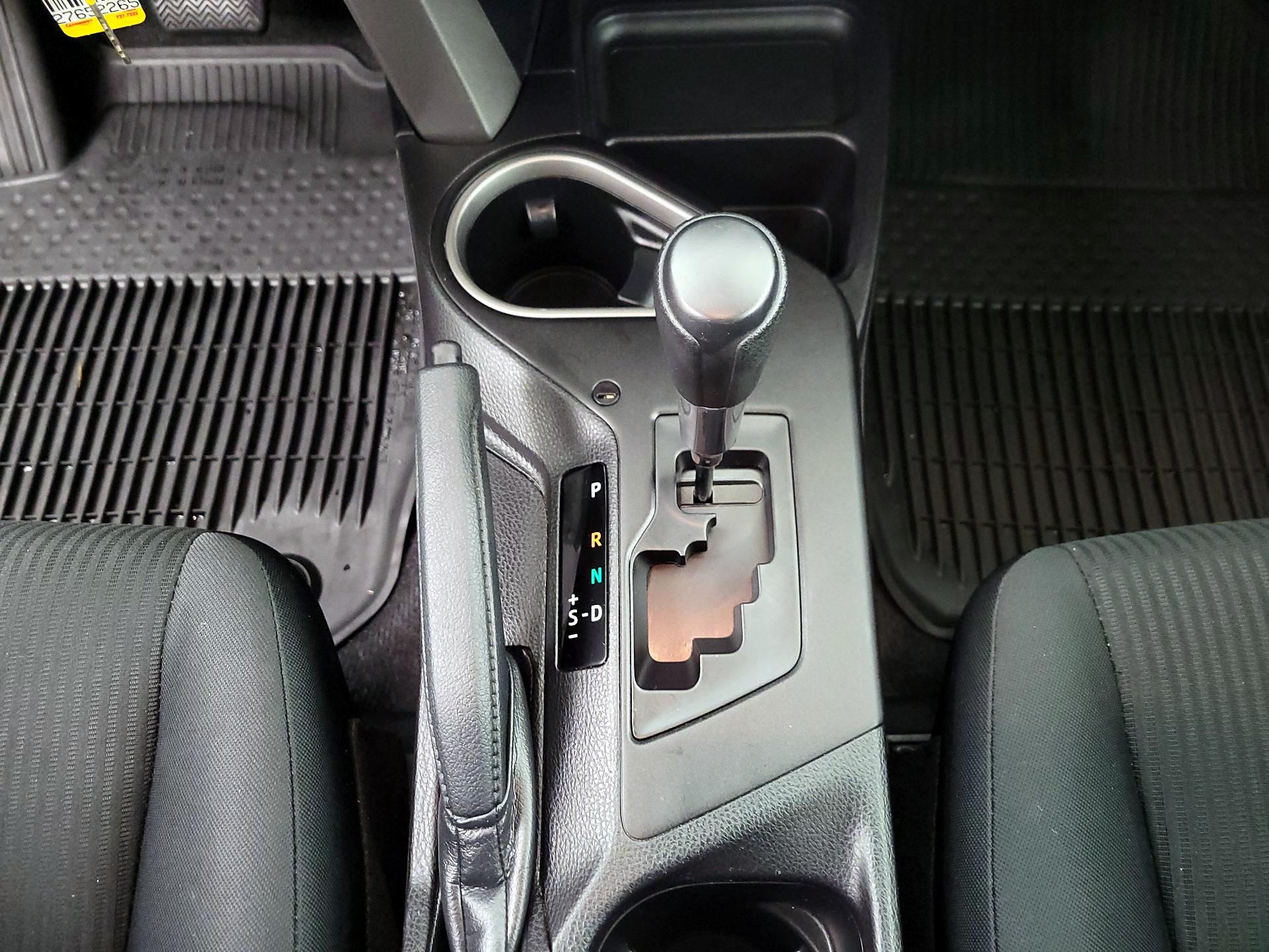 Thumbnail: 2018 Toyota RAV4 - 15