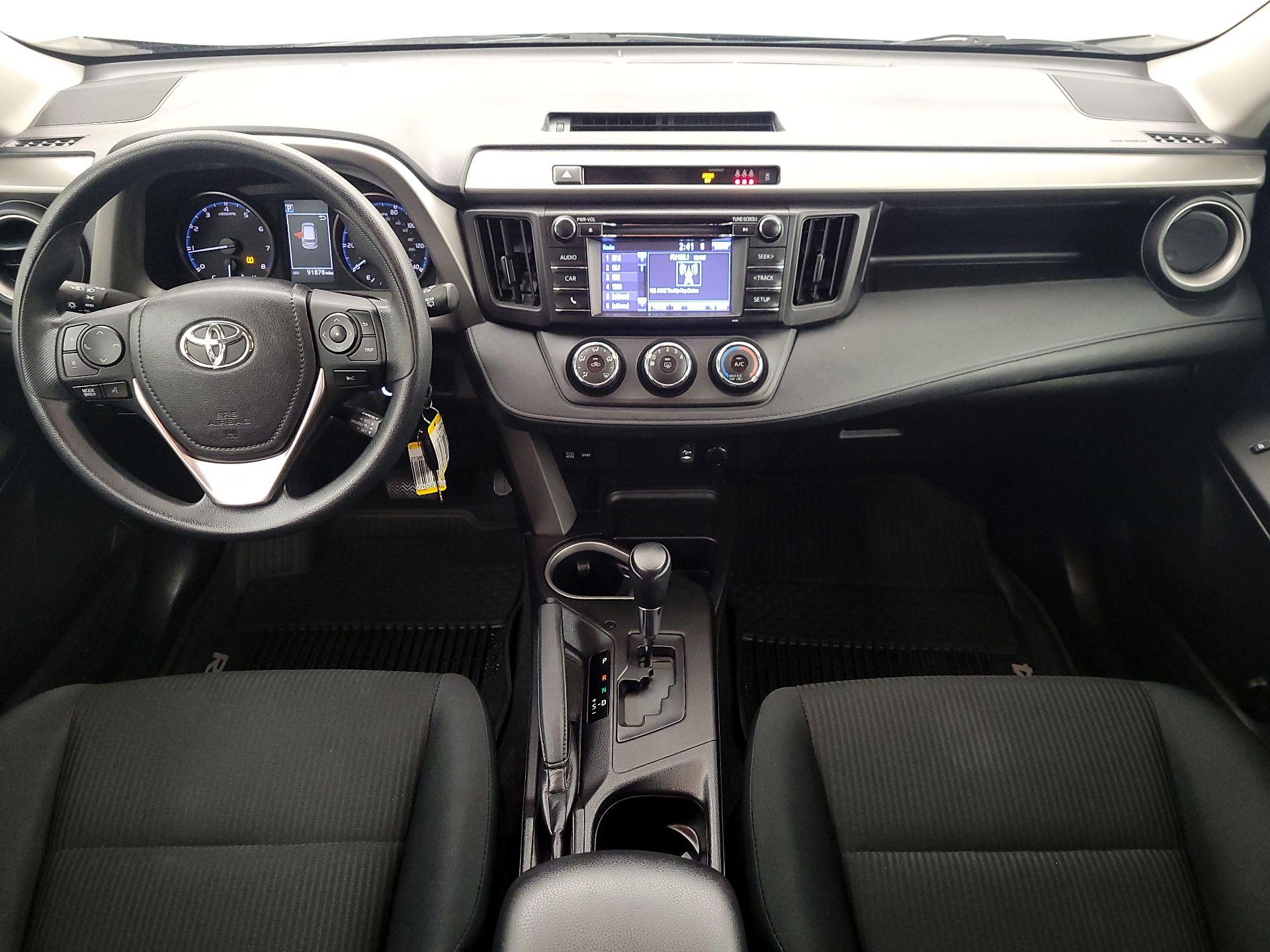 Thumbnail: 2018 Toyota RAV4 - 8