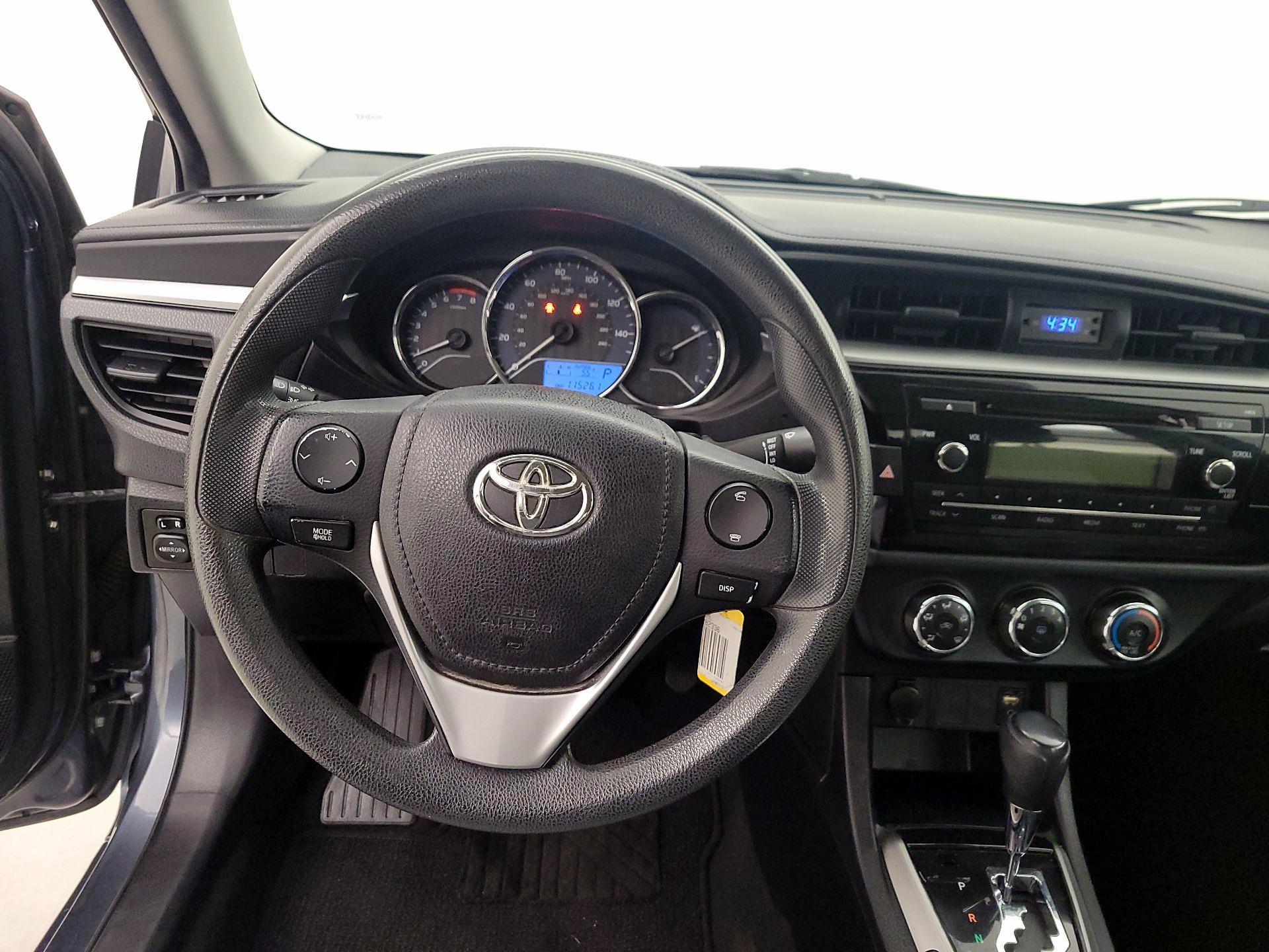 Thumbnail: 2015 Toyota Corolla - 10